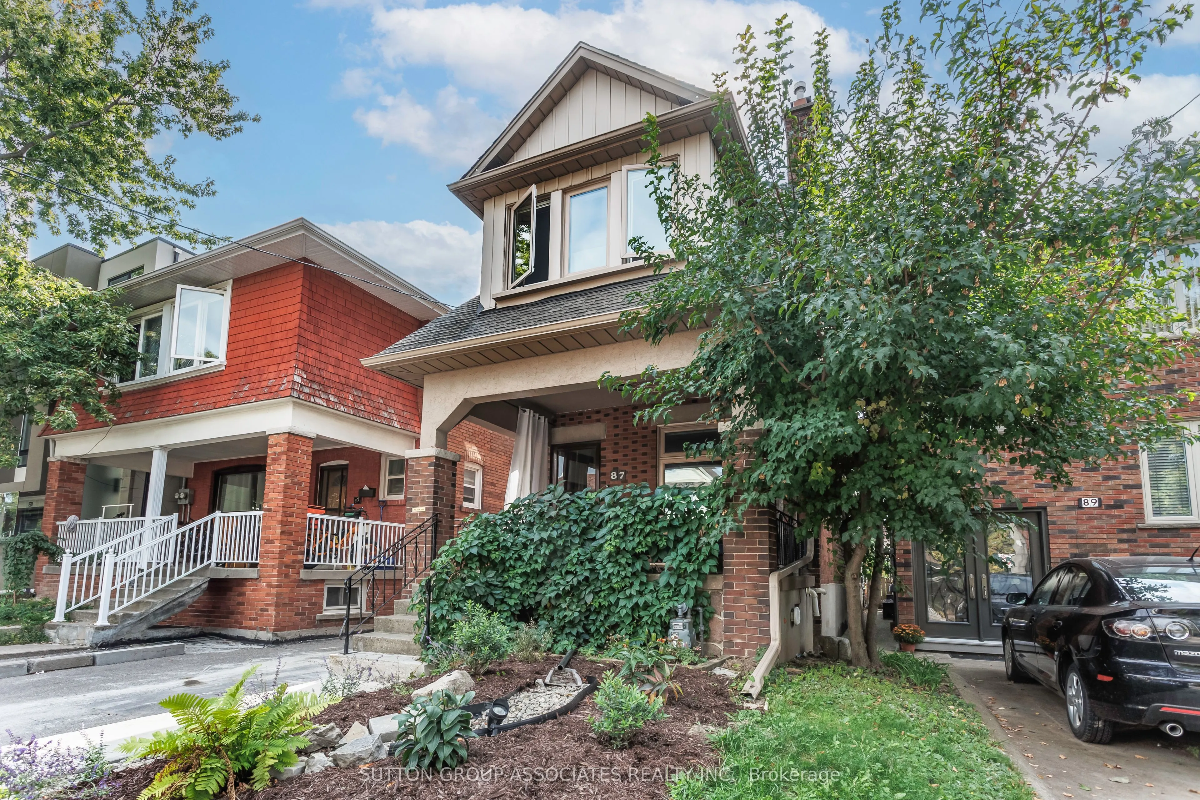 87 Peterborough Avenue