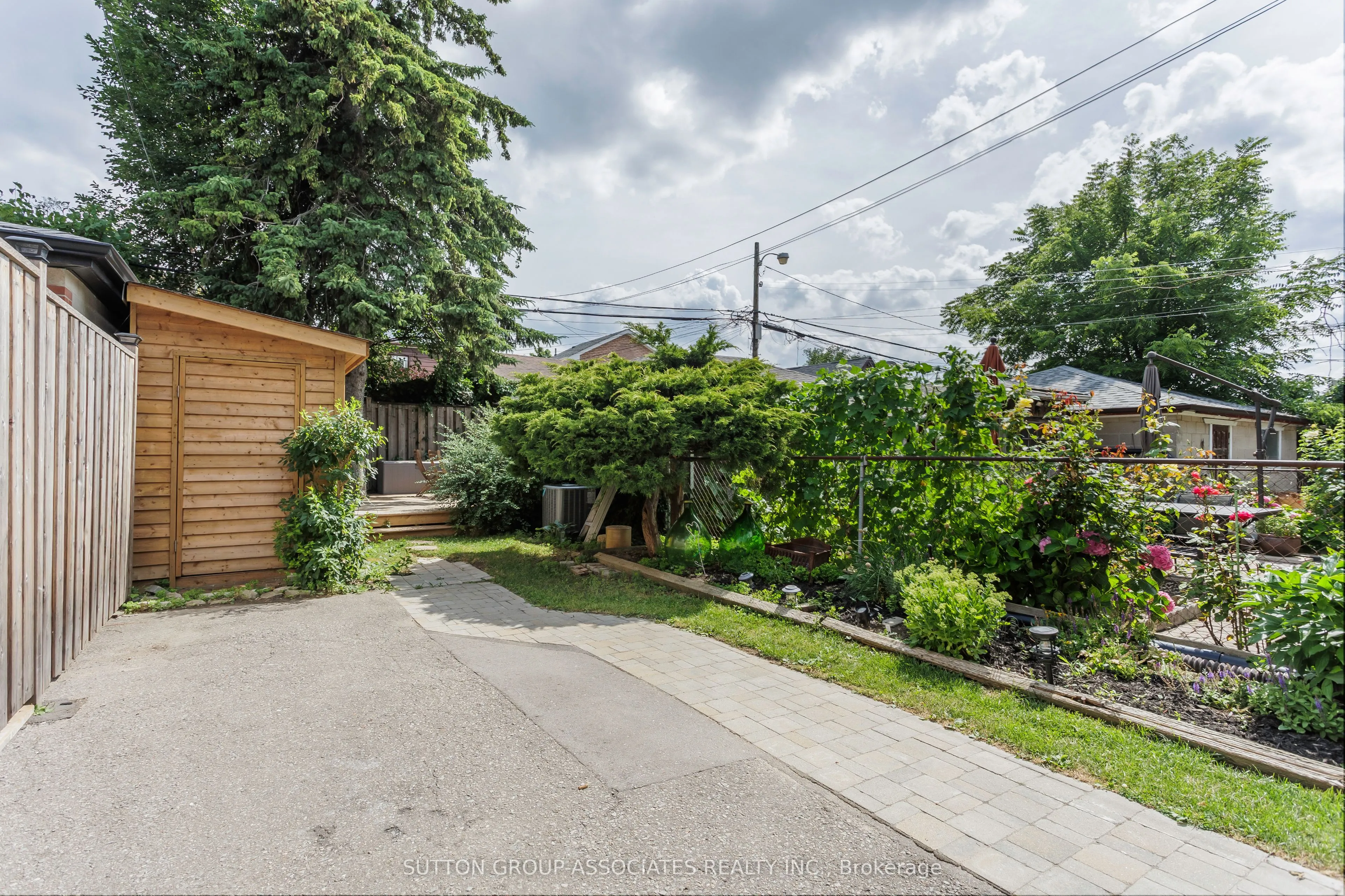 87 Peterborough Avenue