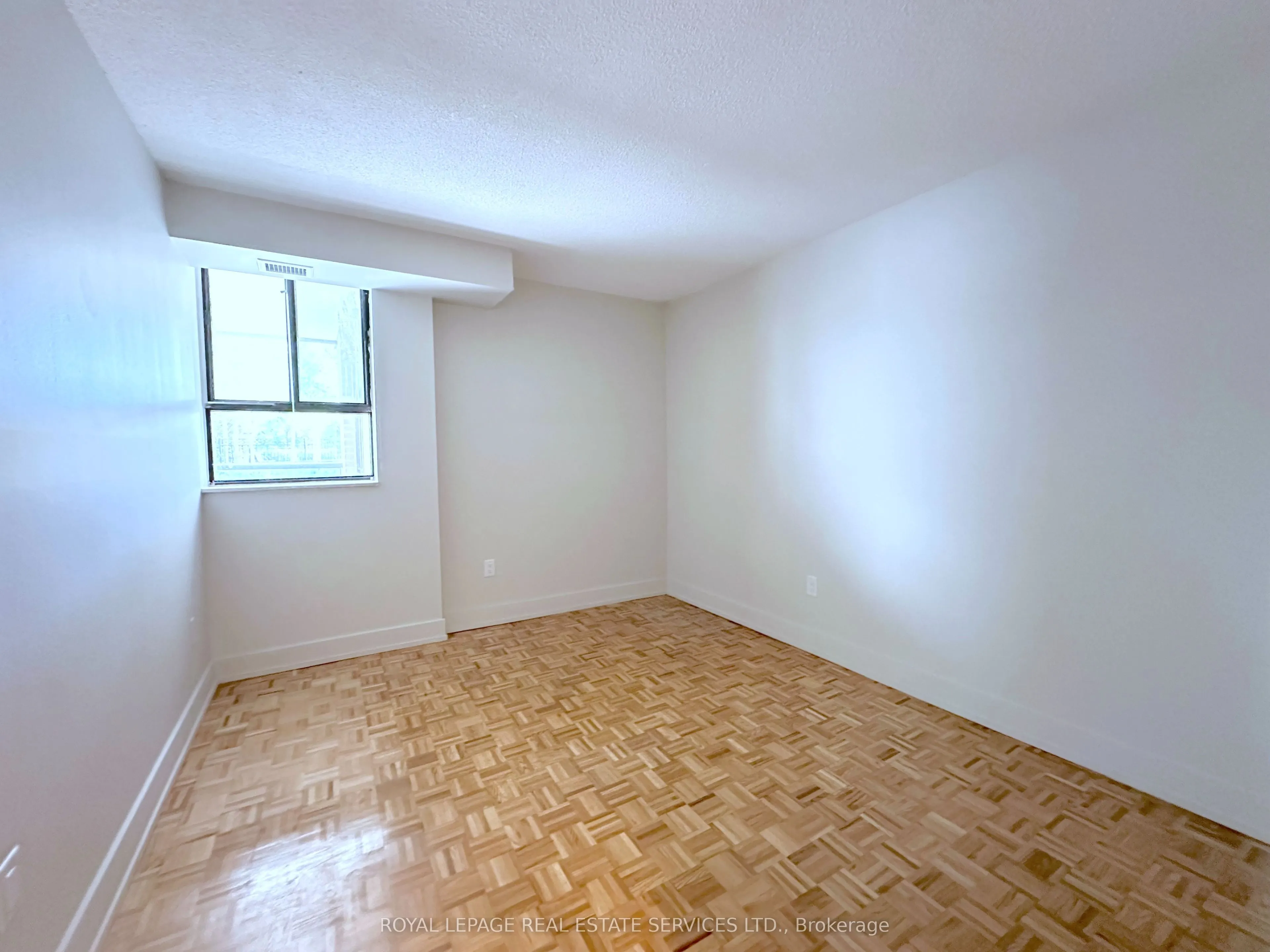 190 Clark Boulevard, #103