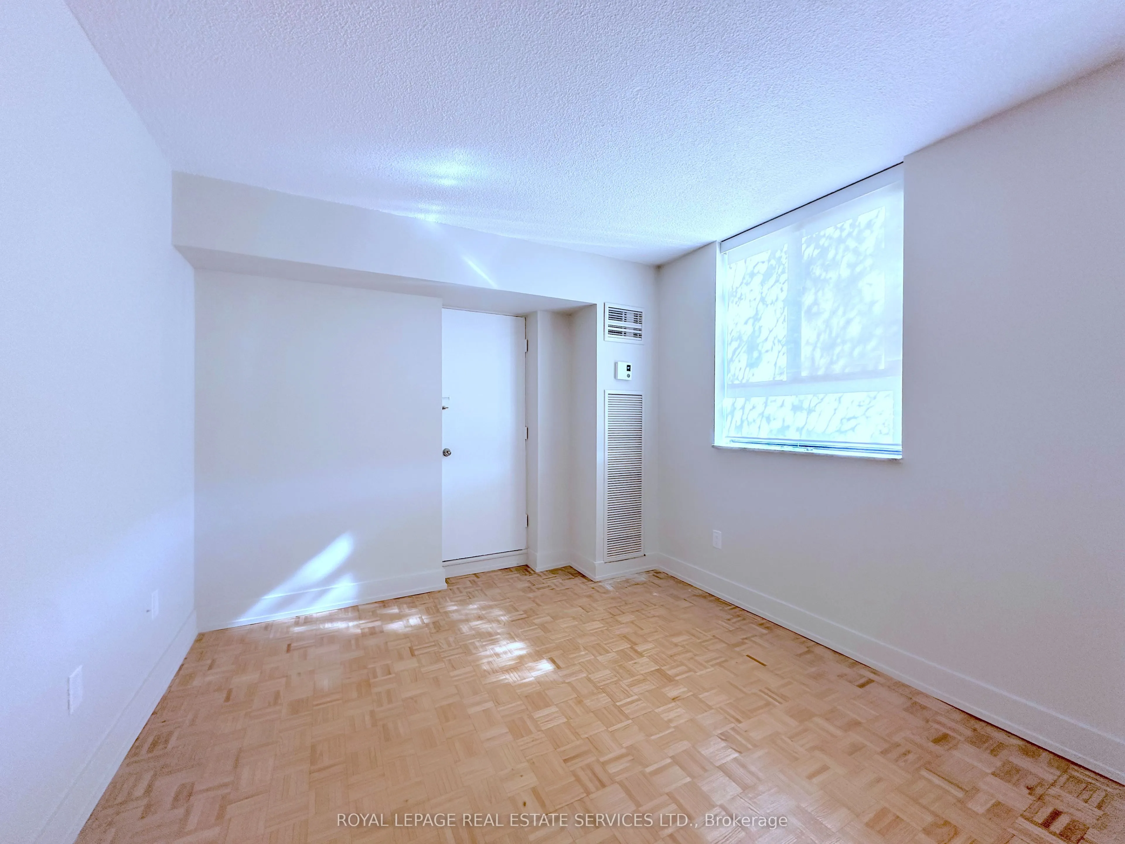 190 Clark Boulevard, #103