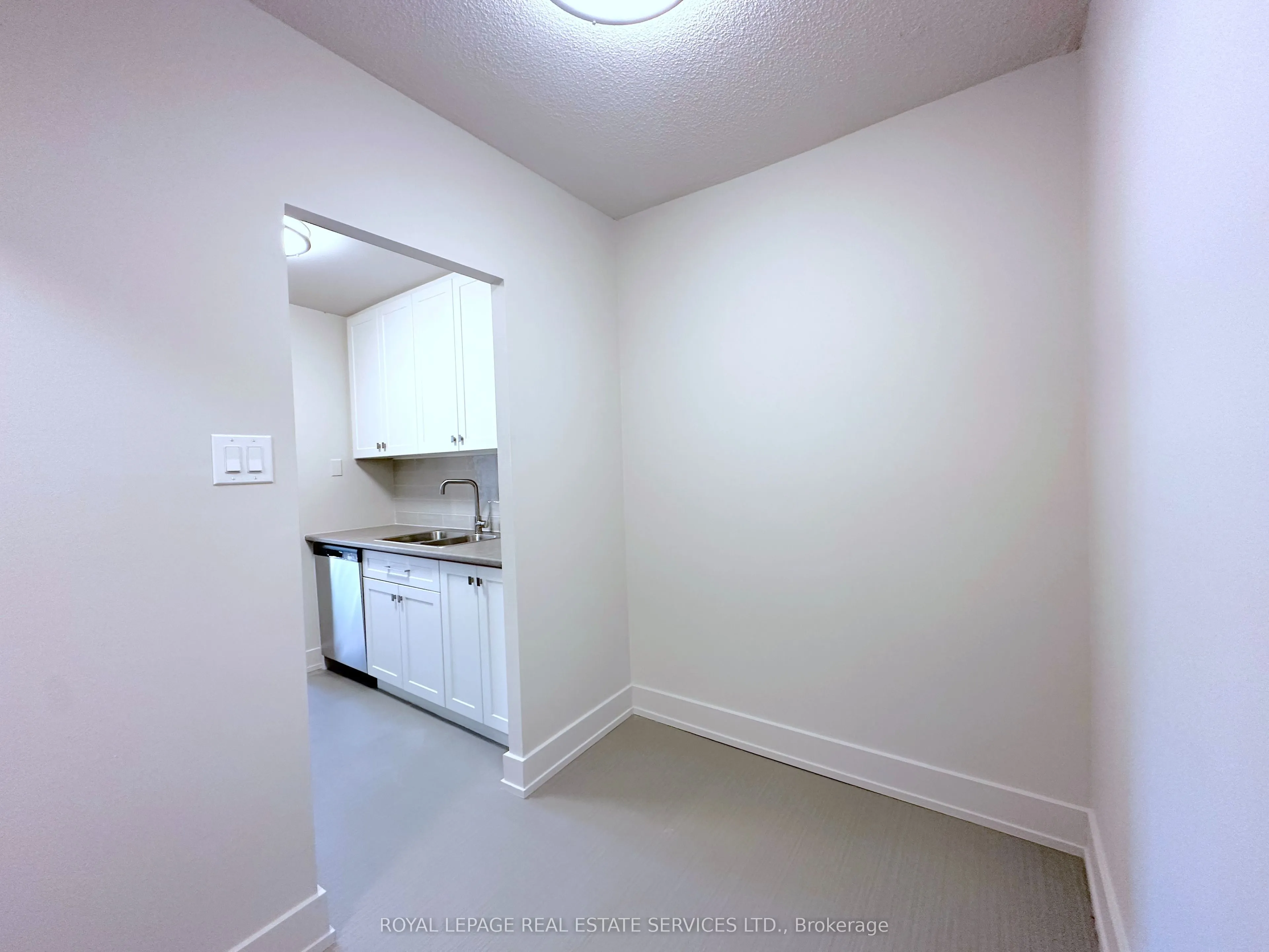 190 Clark Boulevard, #103