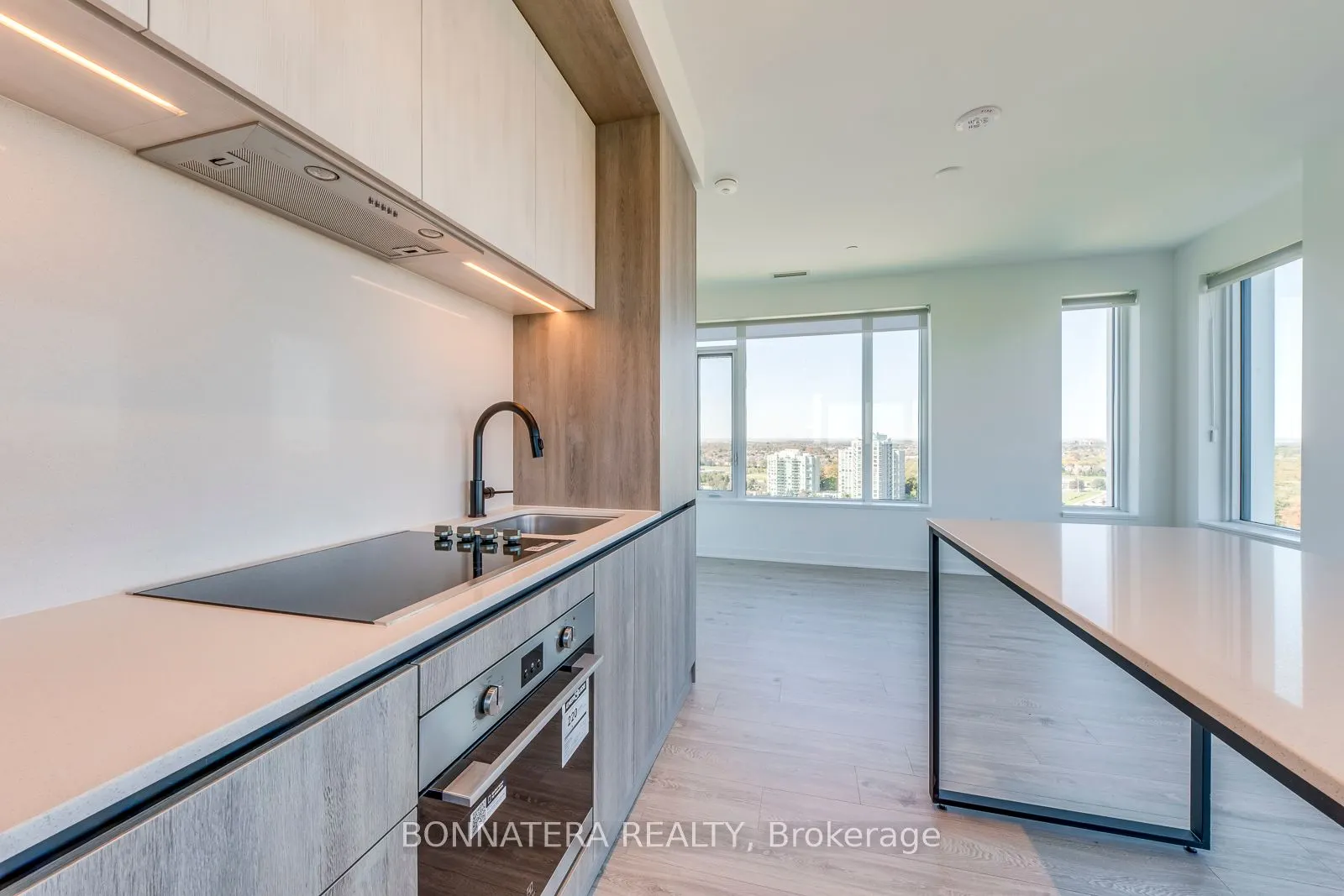 2395 Eglinton Avenue W, #1810