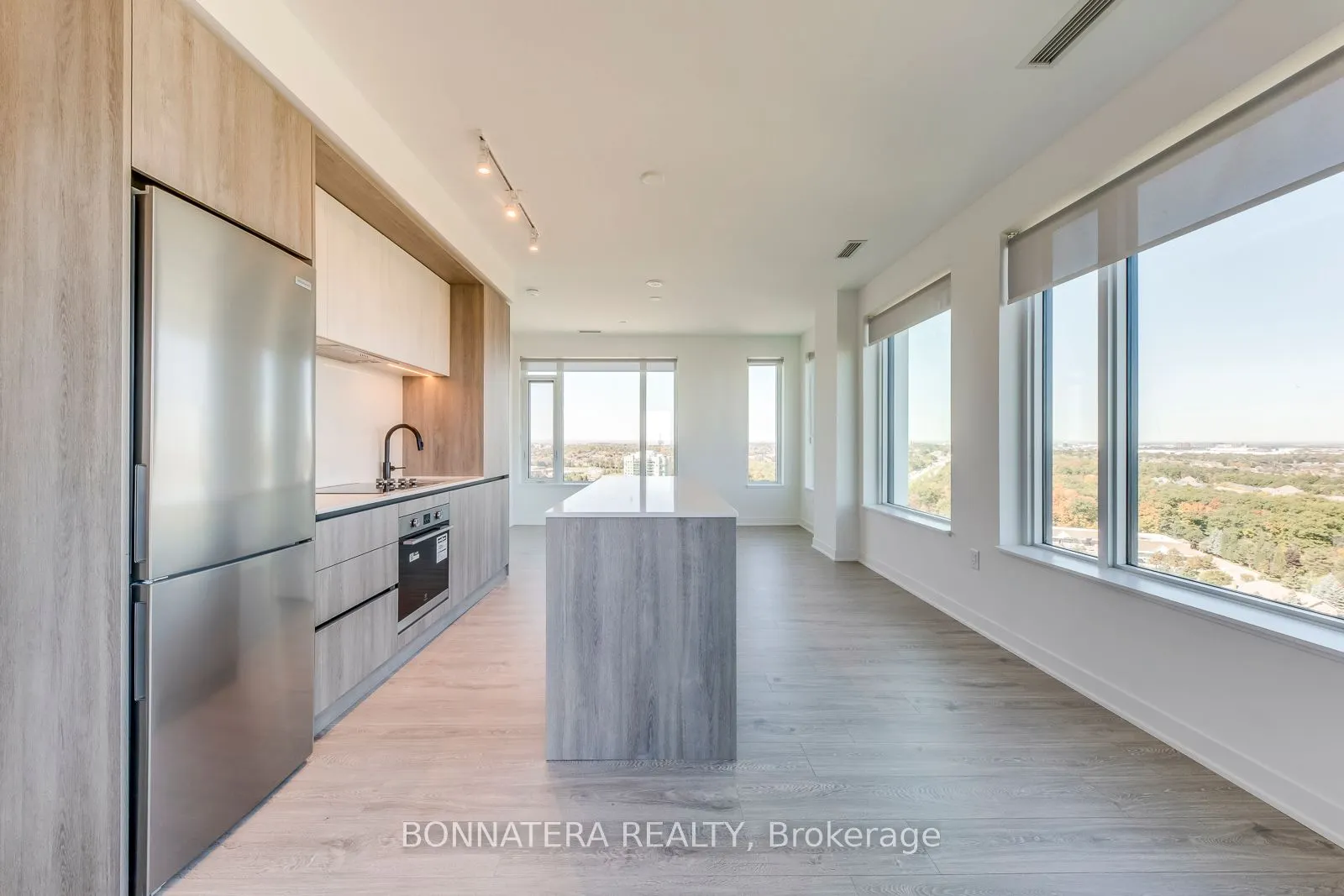 2395 Eglinton Avenue W, #1810