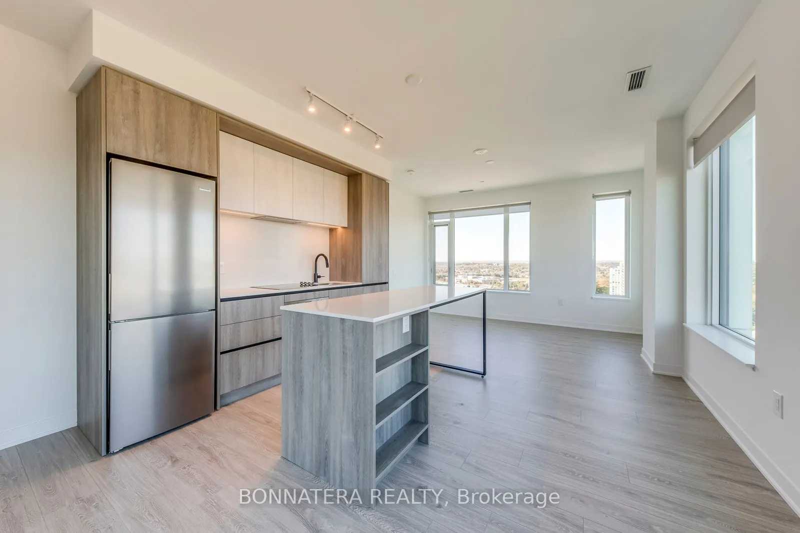 2395 Eglinton Avenue W, #1810