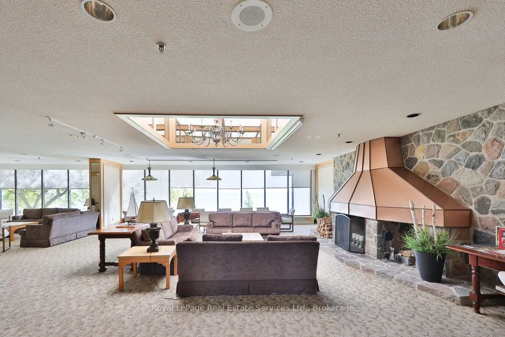2170 Marine Drive, #701