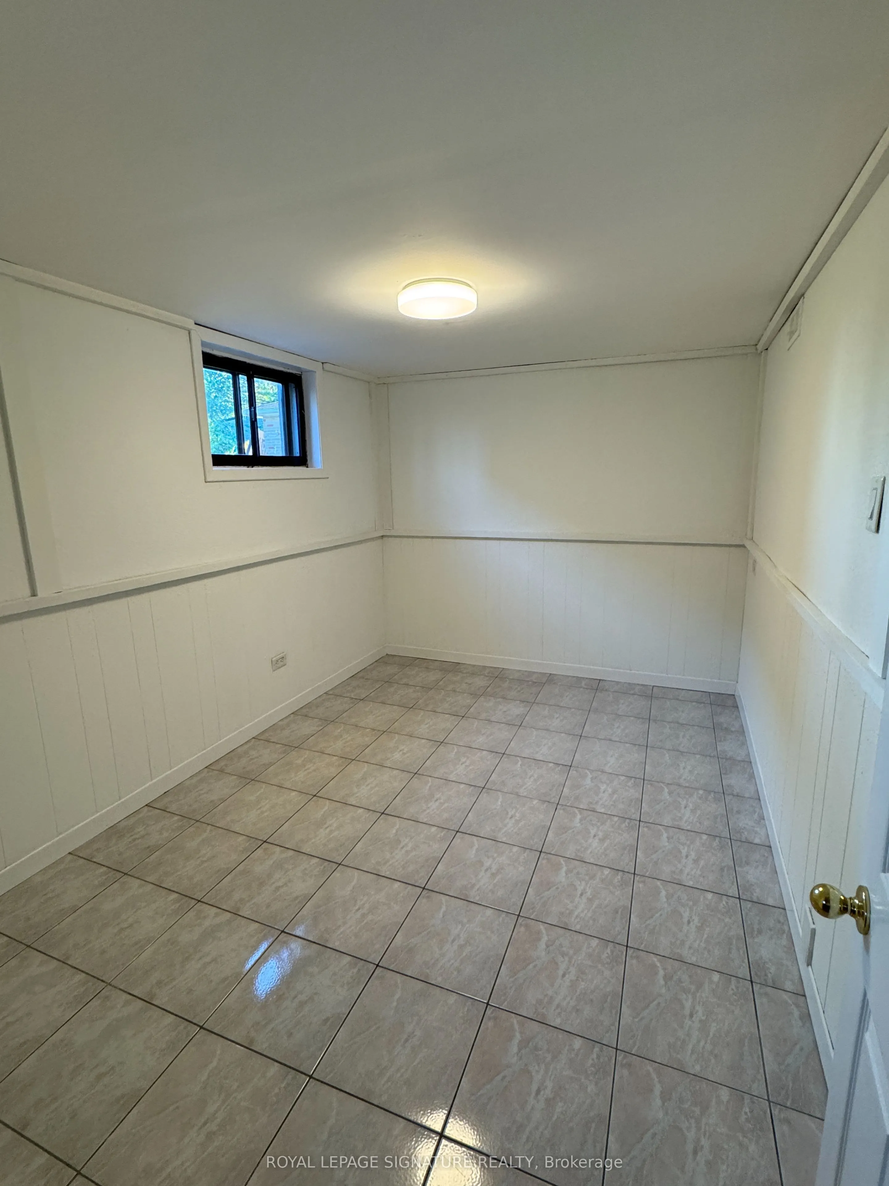 16 Hawkins Drive, #Basement