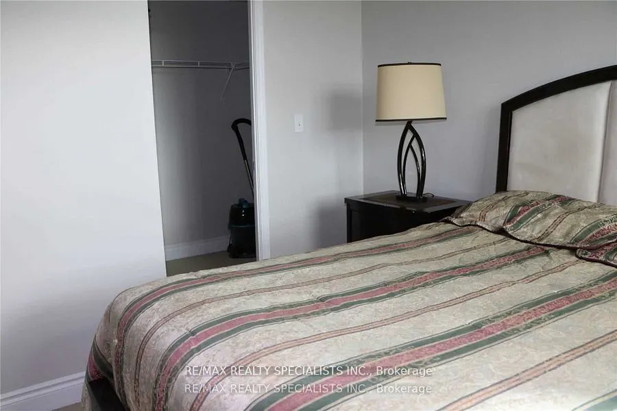 1900 Lake Shore Boulevard W, #203