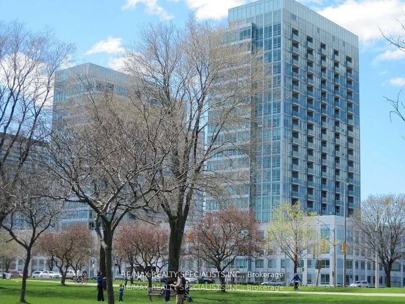 1900 Lake Shore Boulevard W, #203
