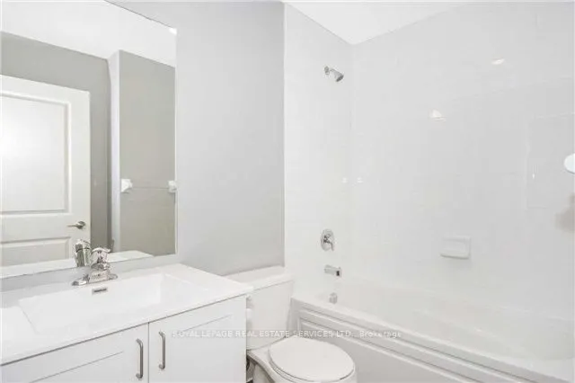 39 Annie Craig Drive, #904