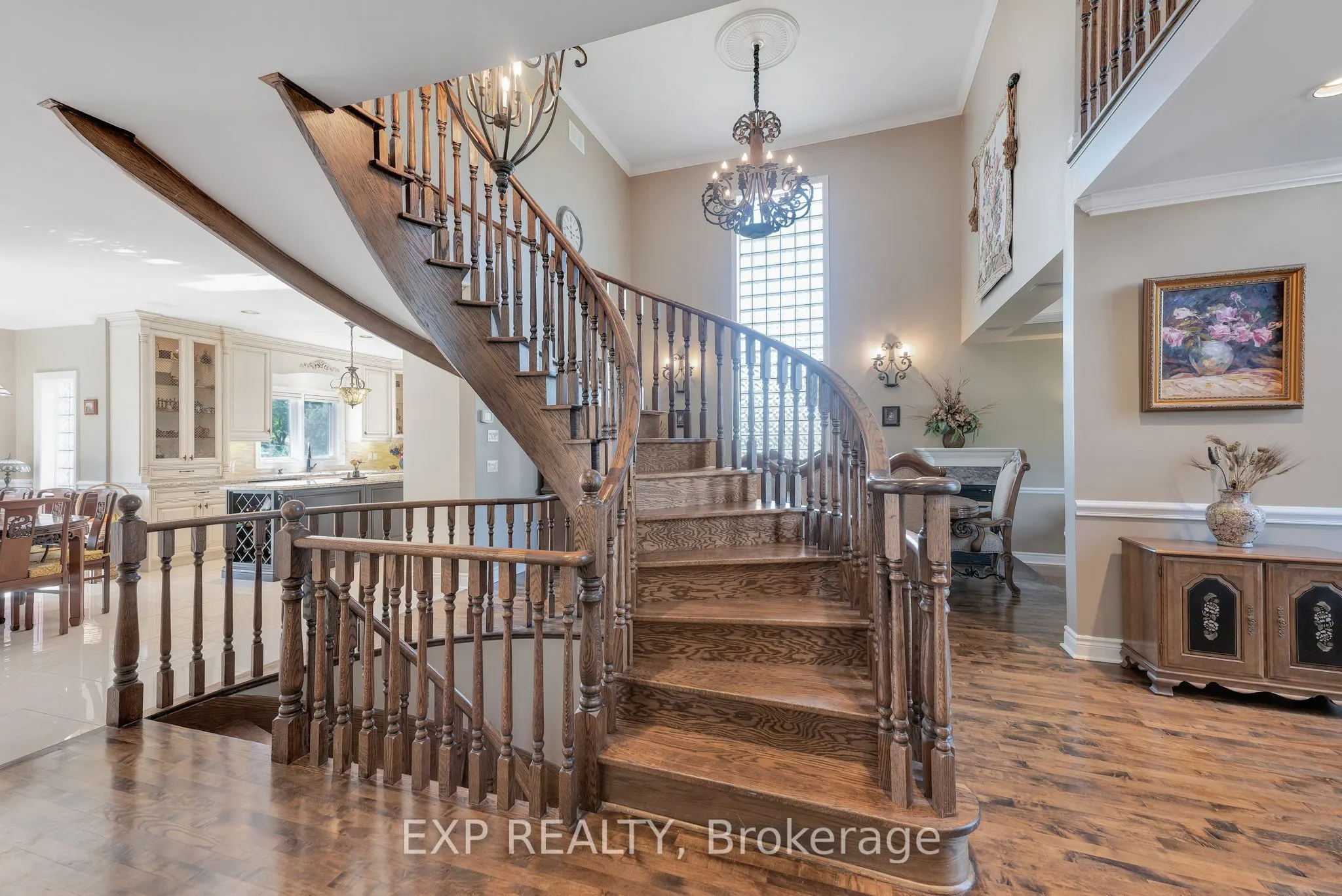6 Golfway Court