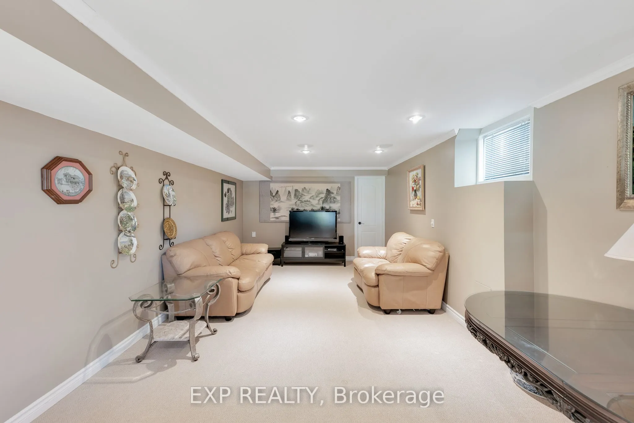 6 Golfway Court