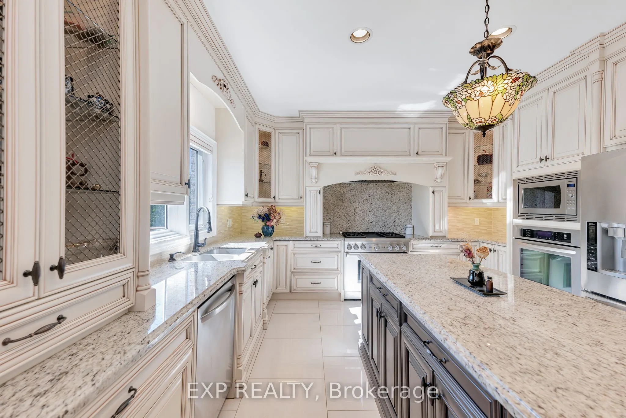 6 Golfway Court