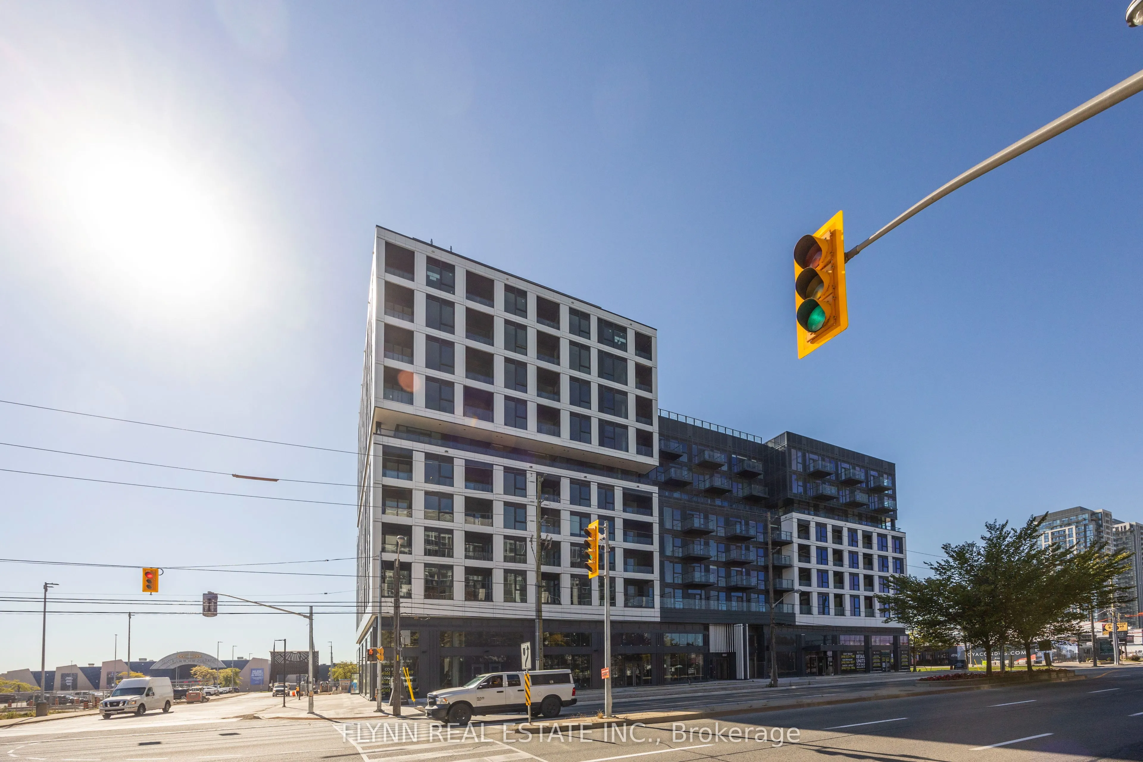 1037 The Queensway Street, #220
