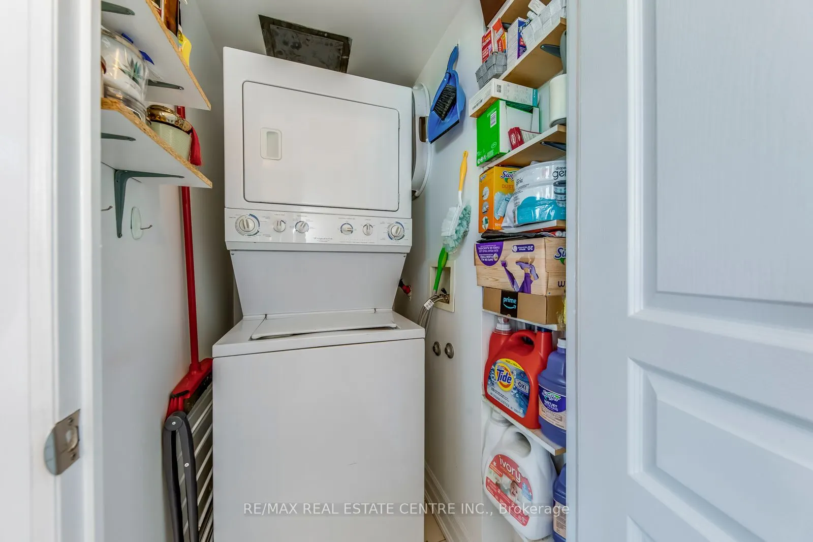 2087 Lake Shore Boulevard W, #401