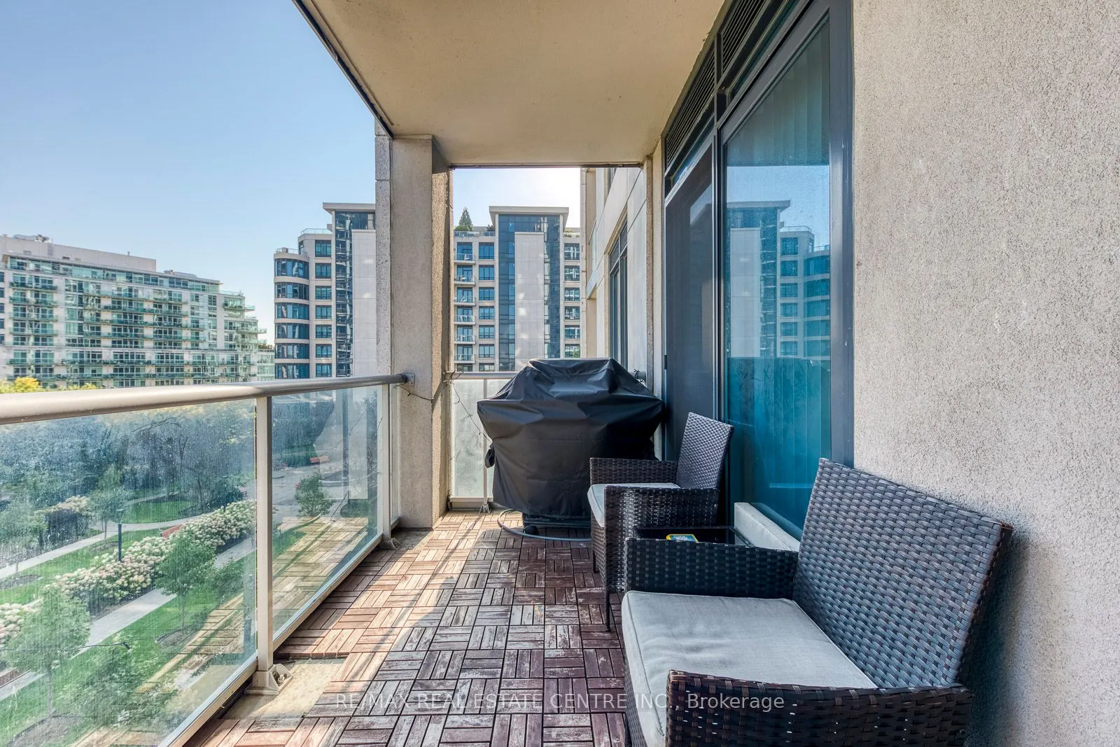 2087 Lake Shore Boulevard W, #401