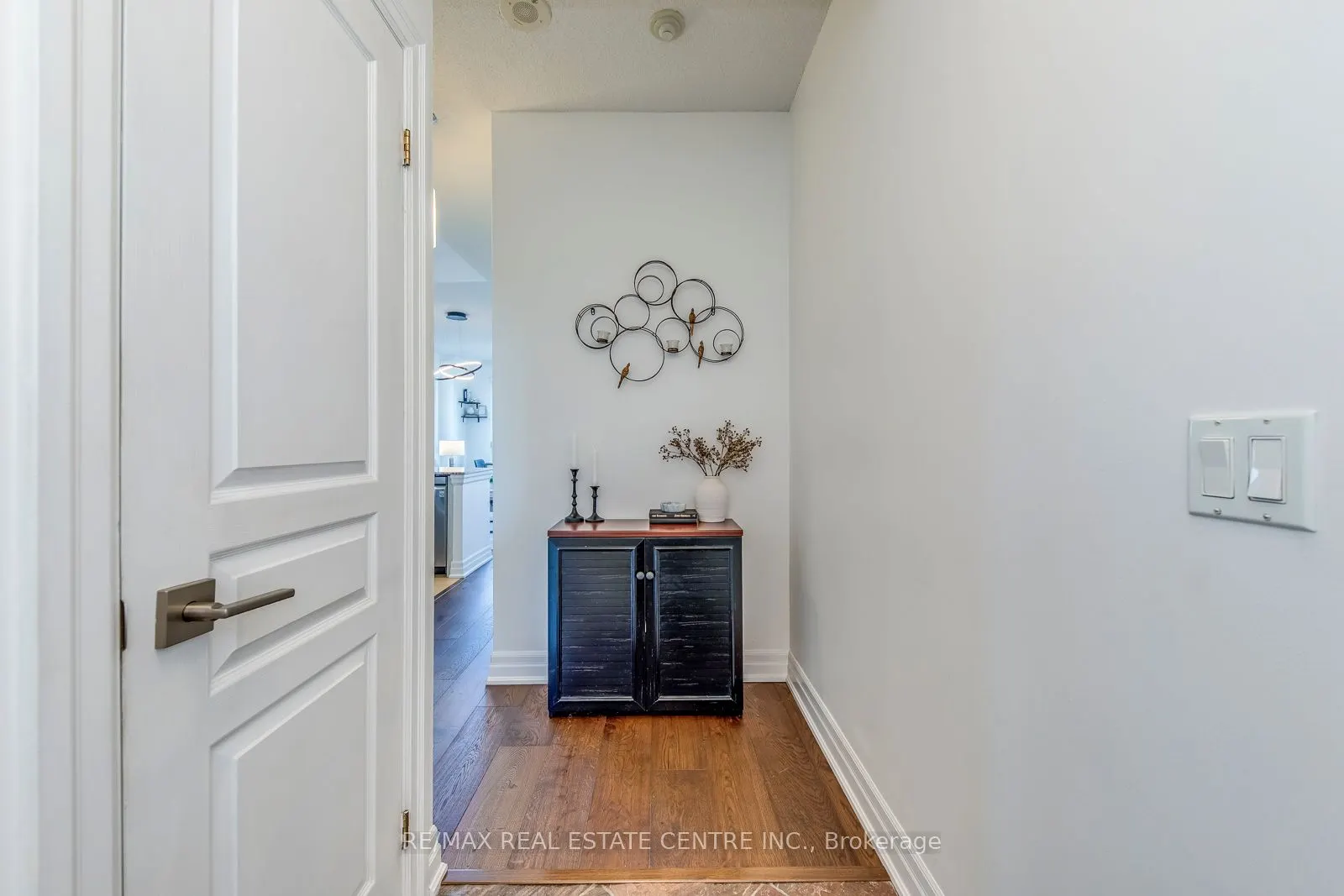 2087 Lake Shore Boulevard W, #401