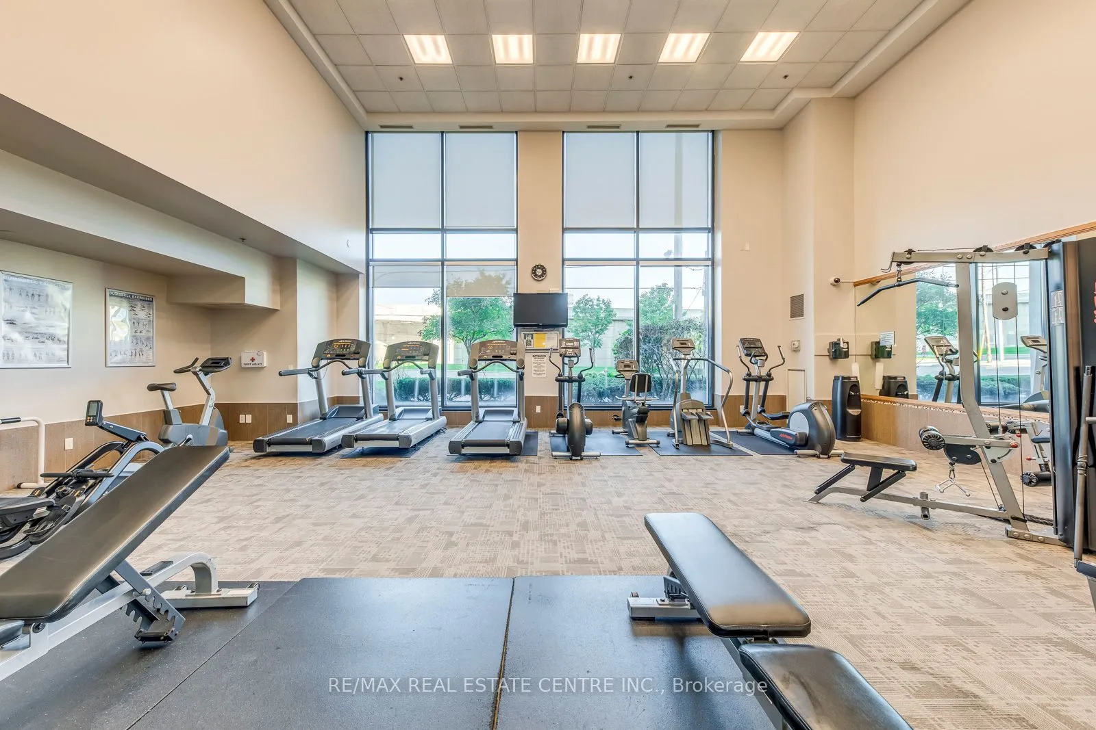 2087 Lake Shore Boulevard W, #401