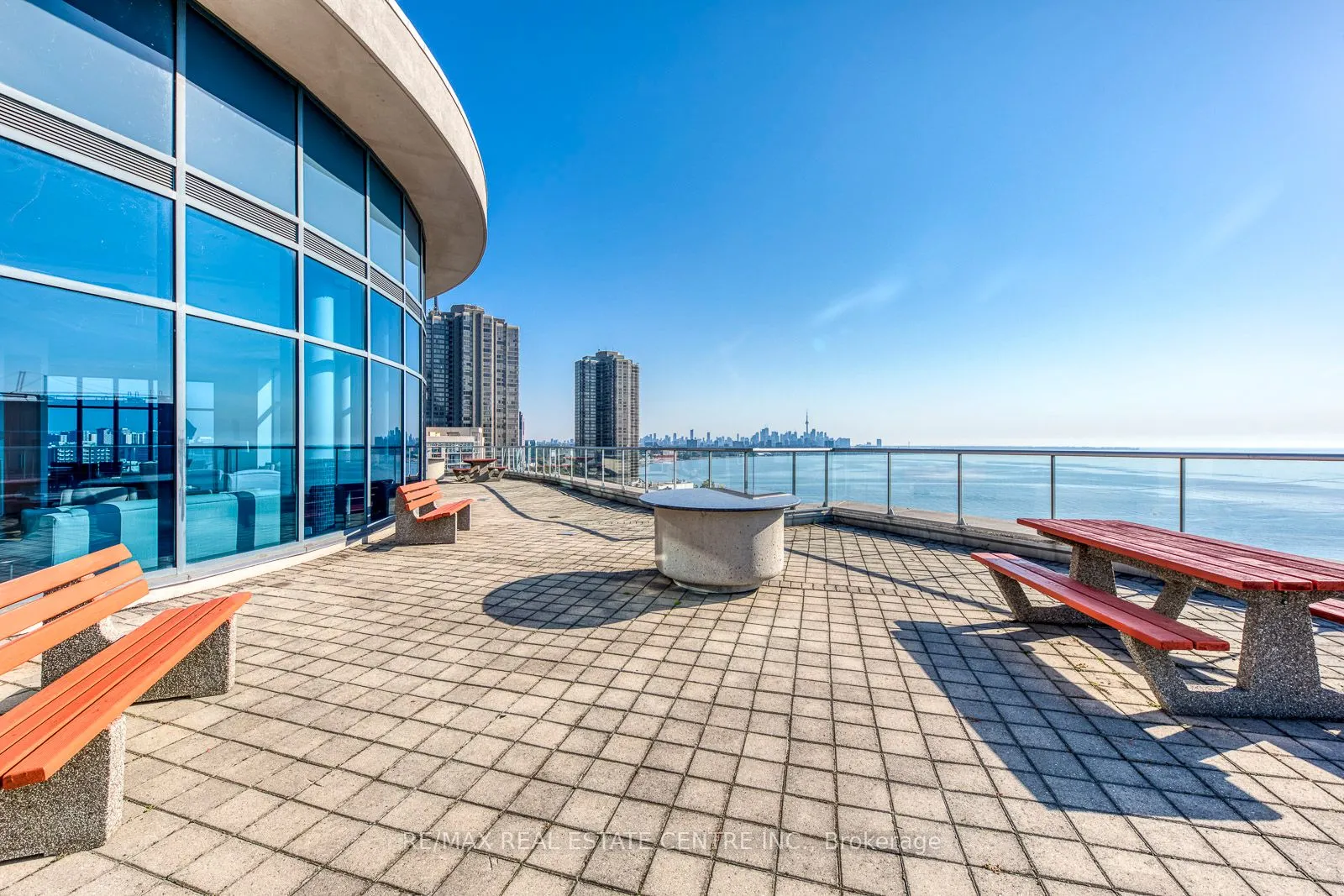 2087 Lake Shore Boulevard W, #401