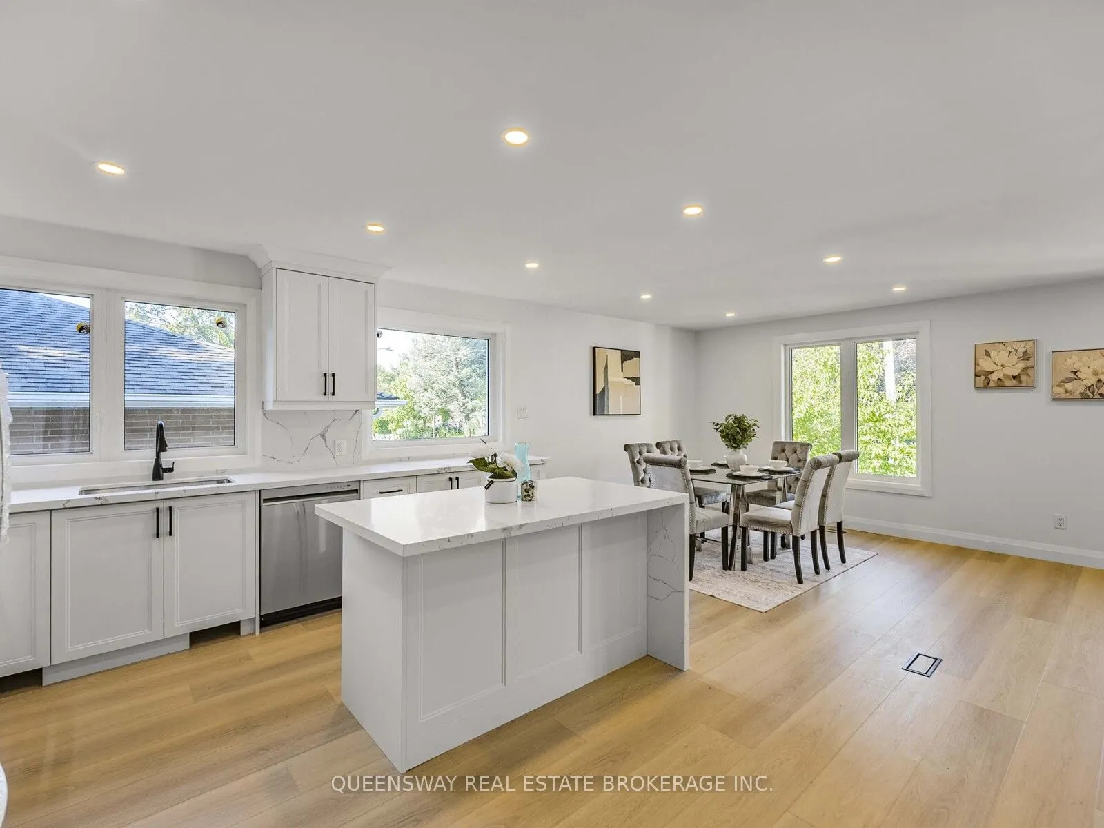 1128 Pinegrove Road