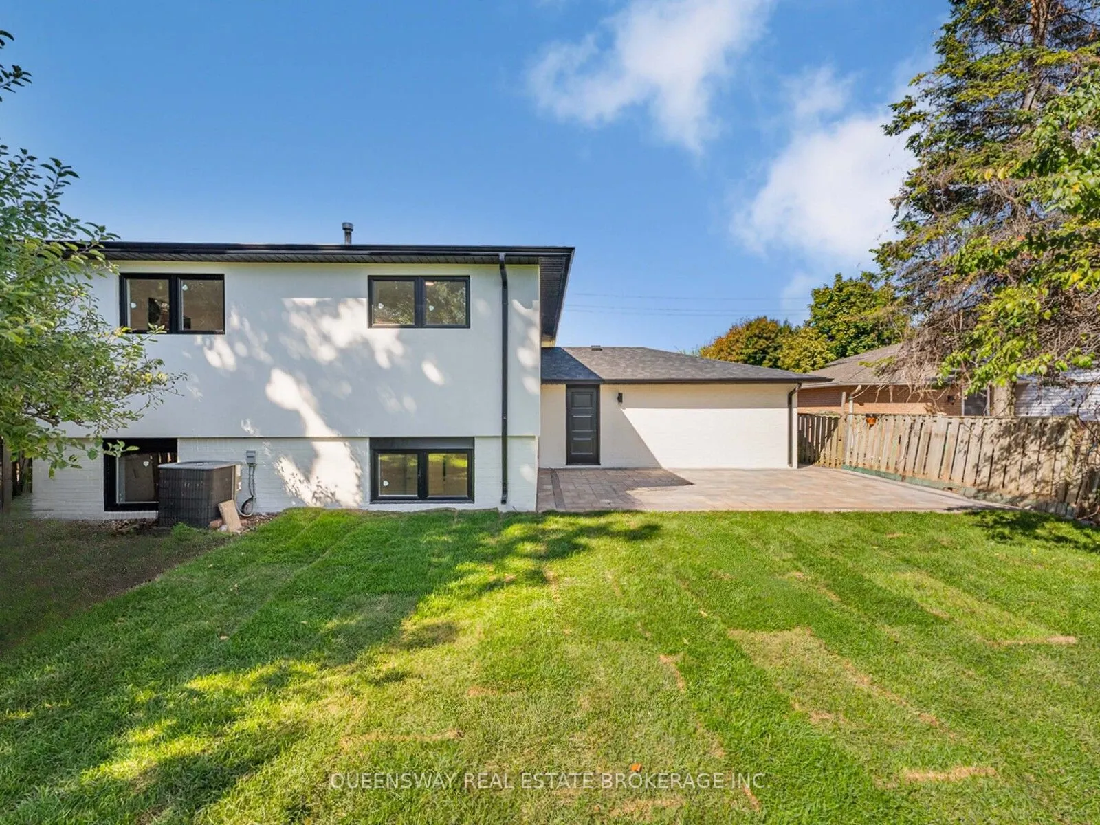 1128 Pinegrove Road