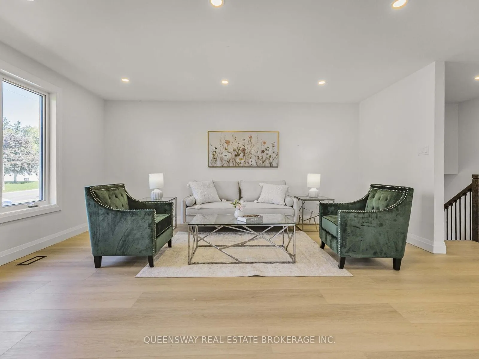 1128 Pinegrove Road