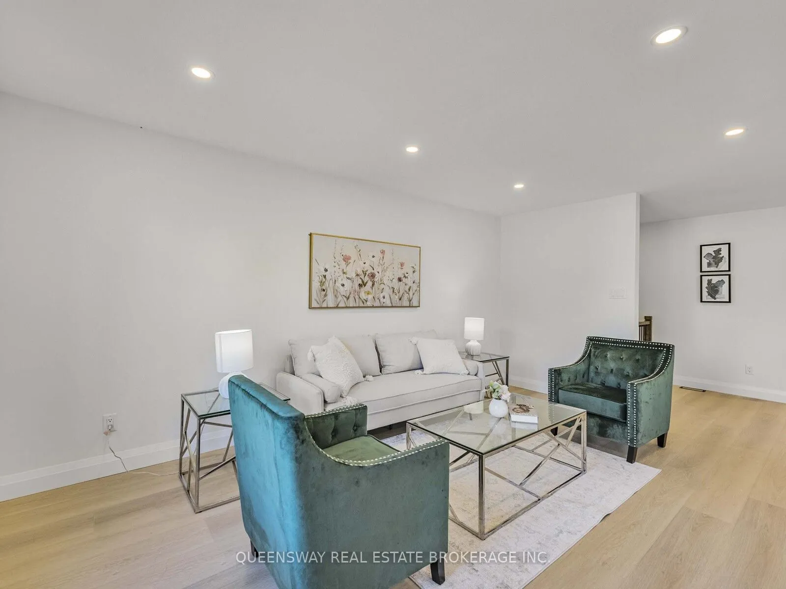 1128 Pinegrove Road