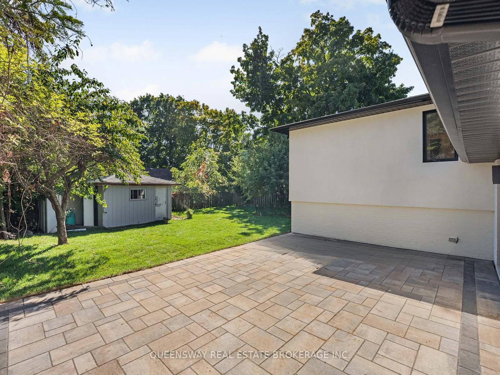 1128 Pinegrove Road
