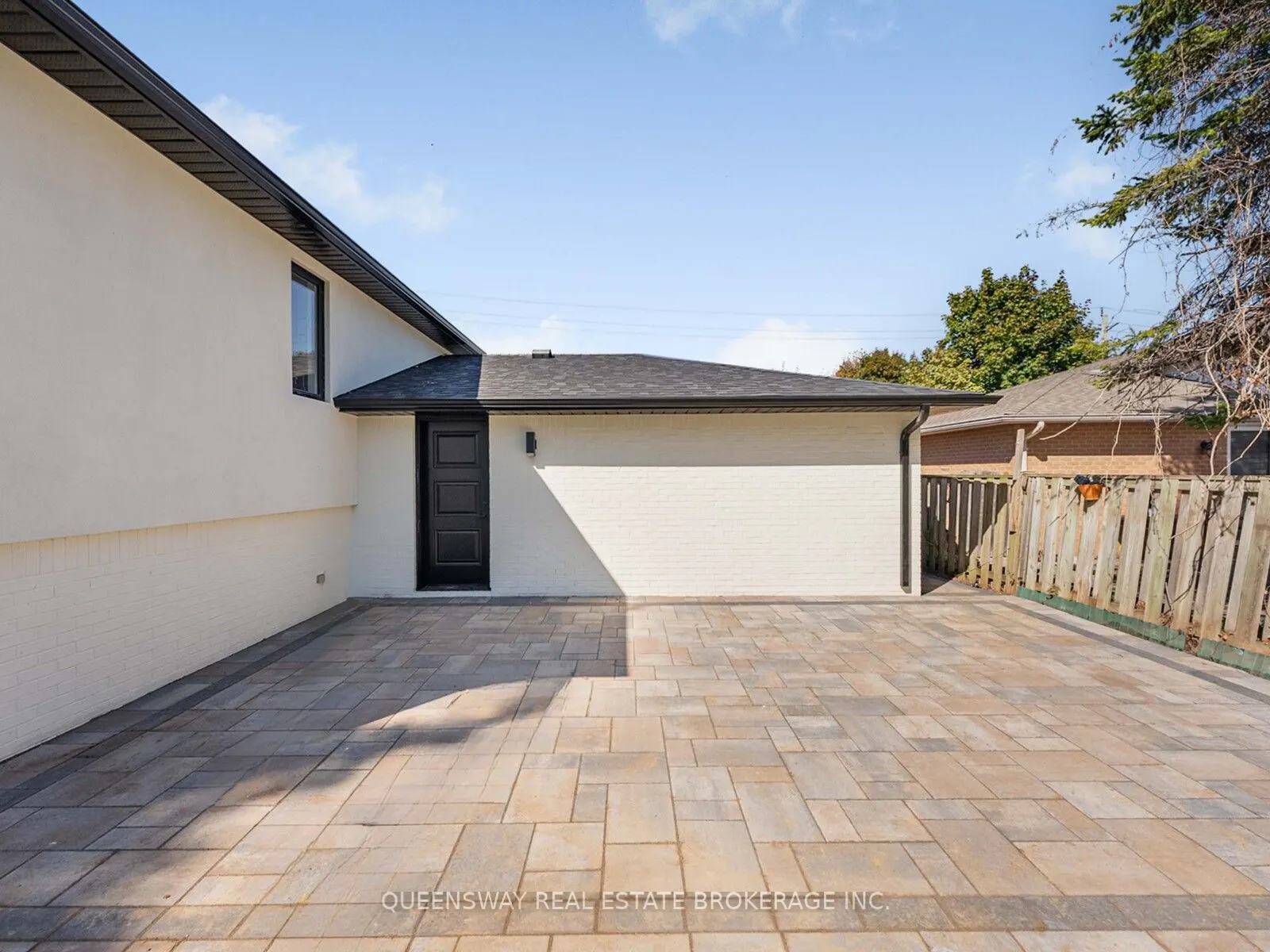 1128 Pinegrove Road
