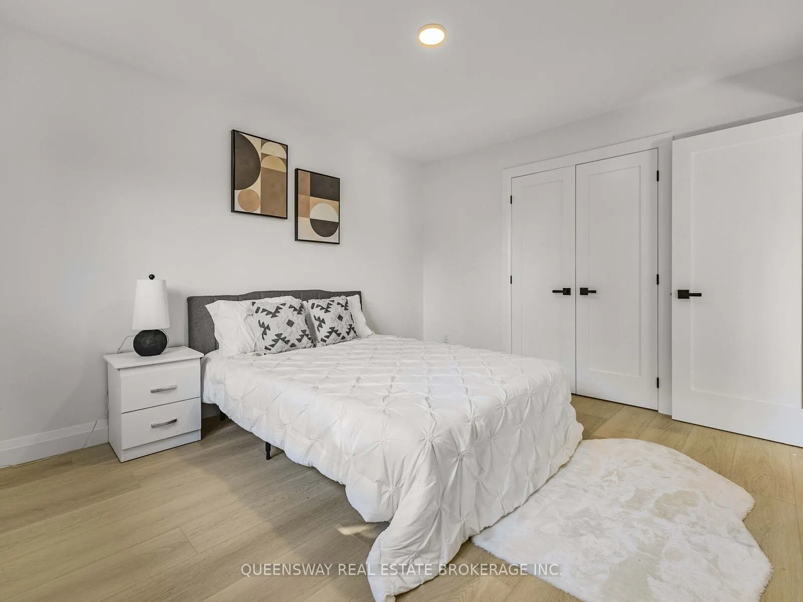 1128 Pinegrove Road