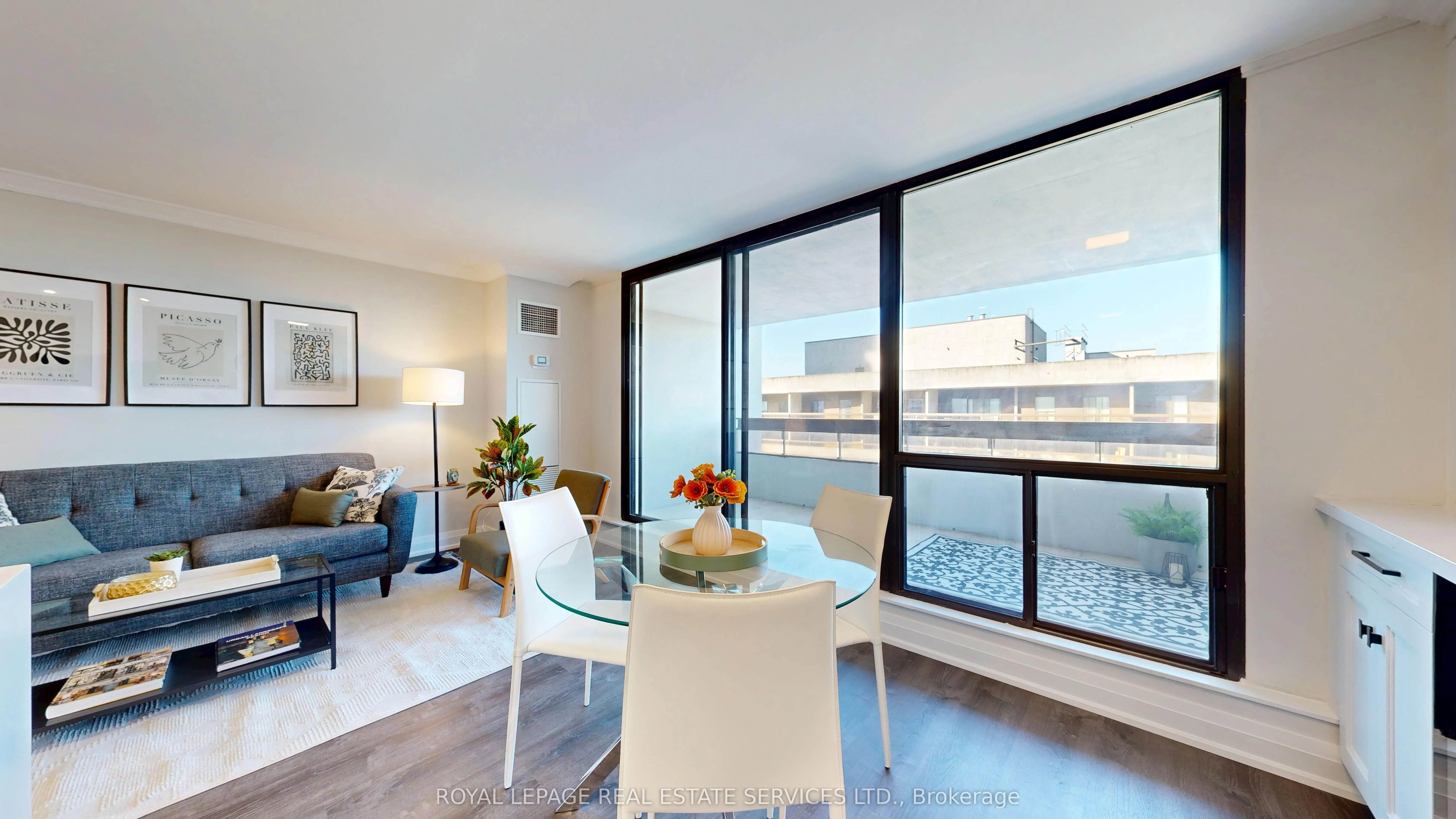100 Quebec Avenue, #804