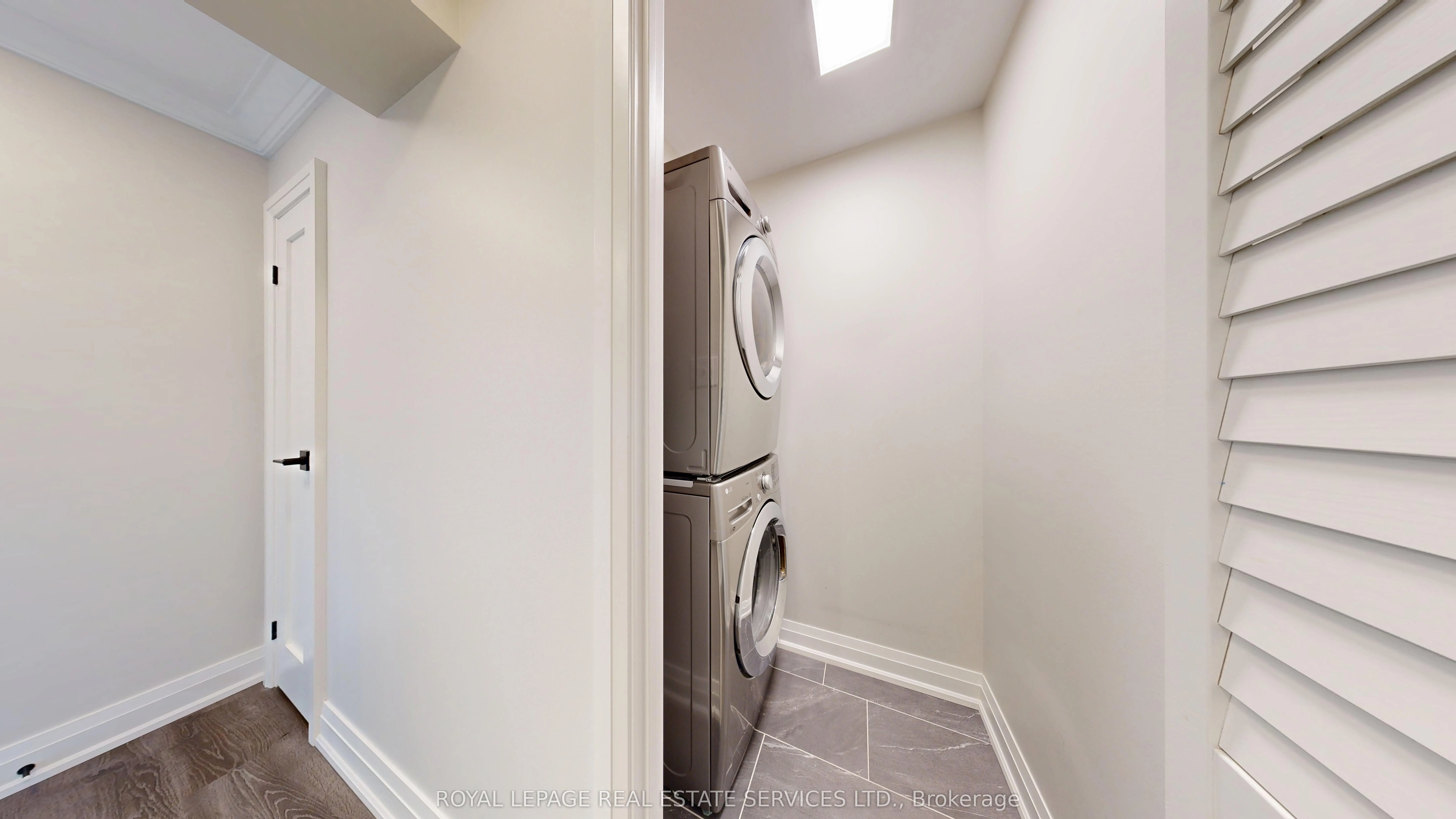 100 Quebec Avenue, #804