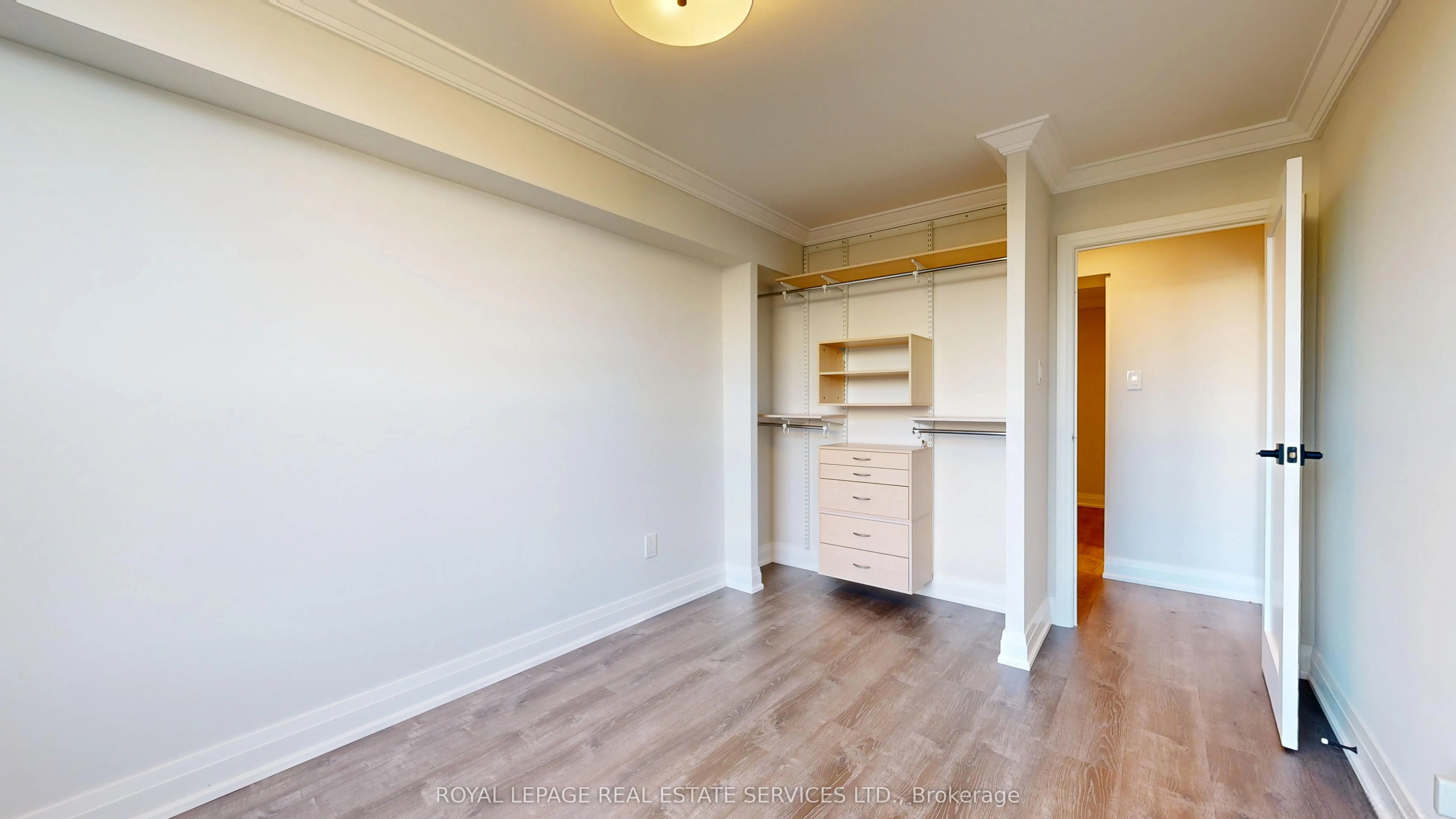 100 Quebec Avenue, #804