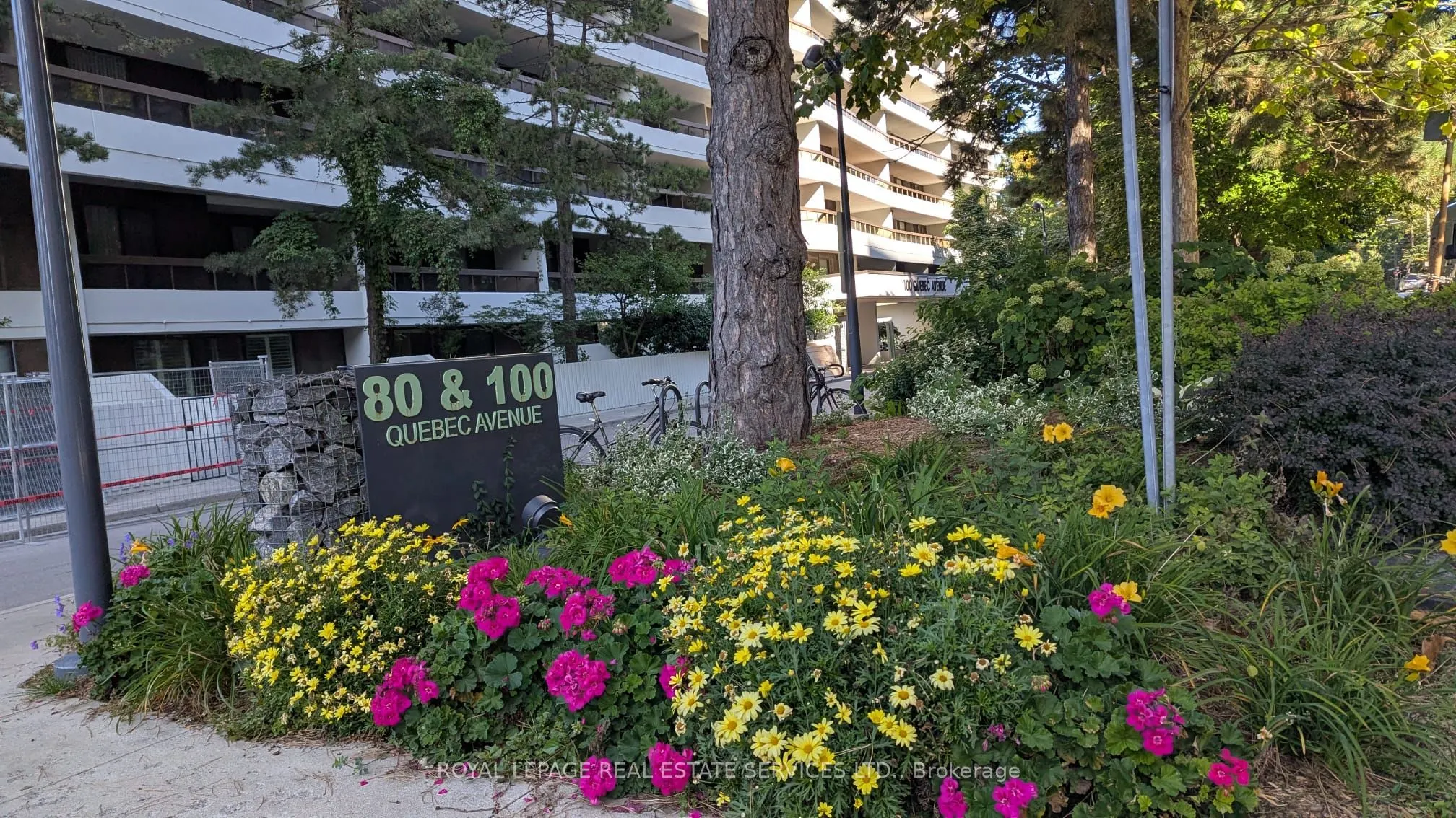 100 Quebec Avenue, #804