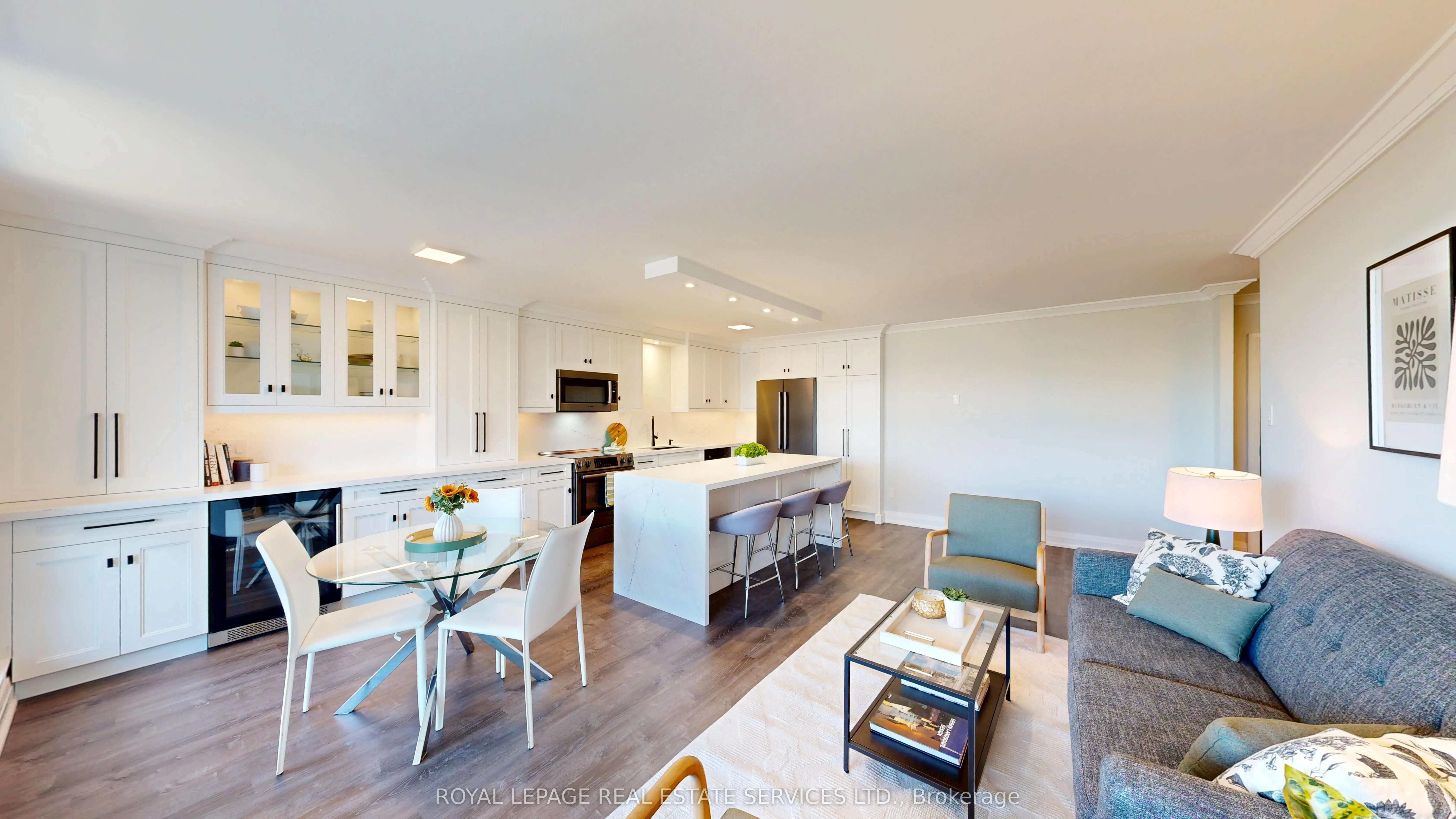 100 Quebec Avenue, #804
