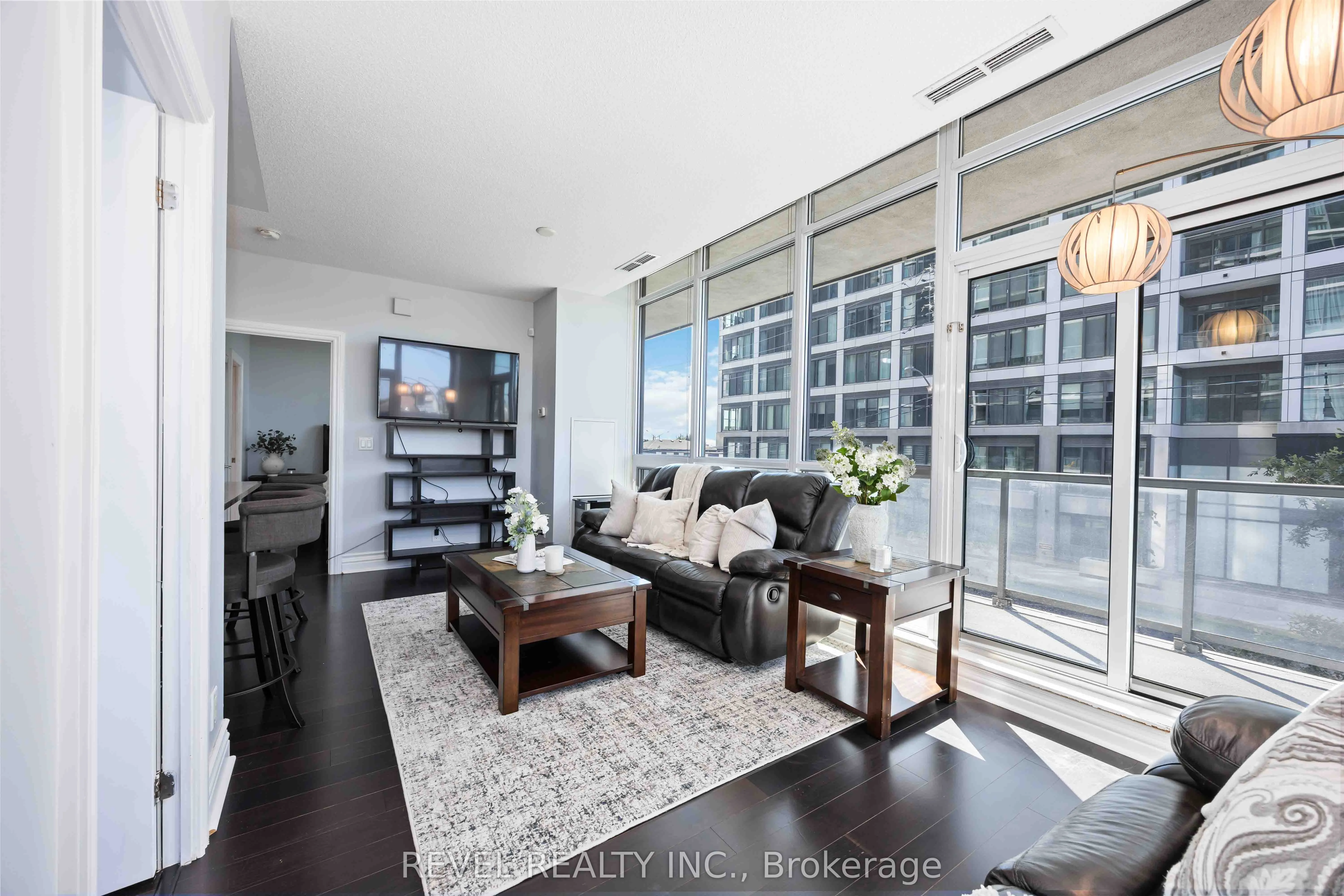 1185 The Queensway, #209