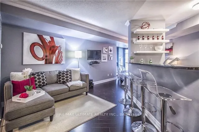 2121 Lake Shore Boulevard W, #209