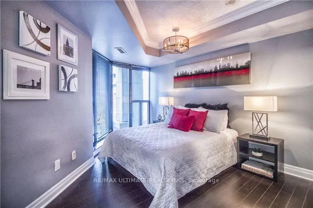 2121 Lake Shore Boulevard W, #209