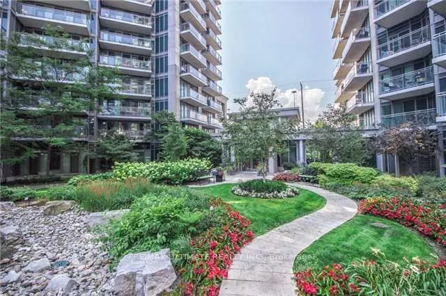 2121 Lake Shore Boulevard W, #209