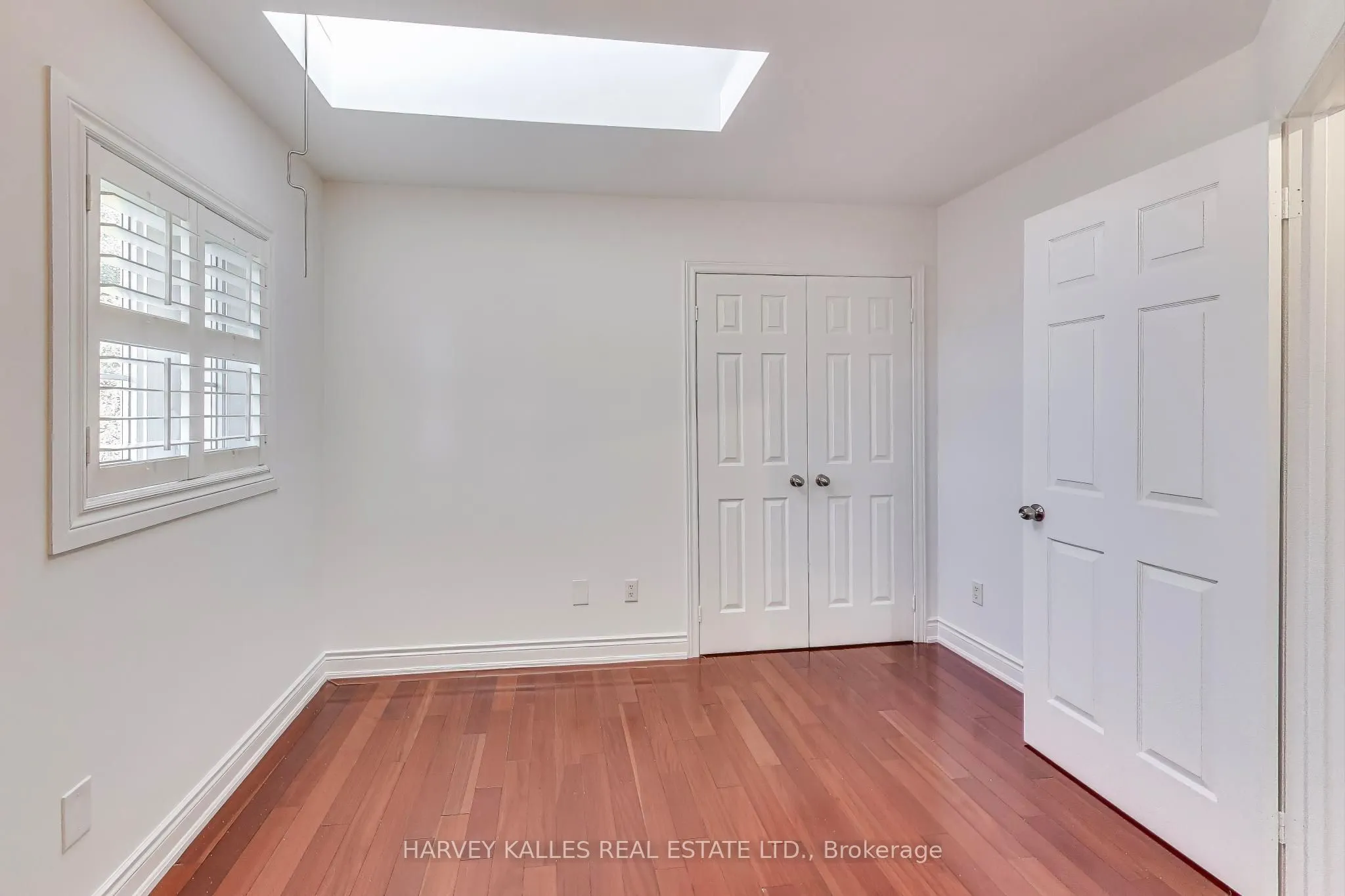 4 Corbett Avenue