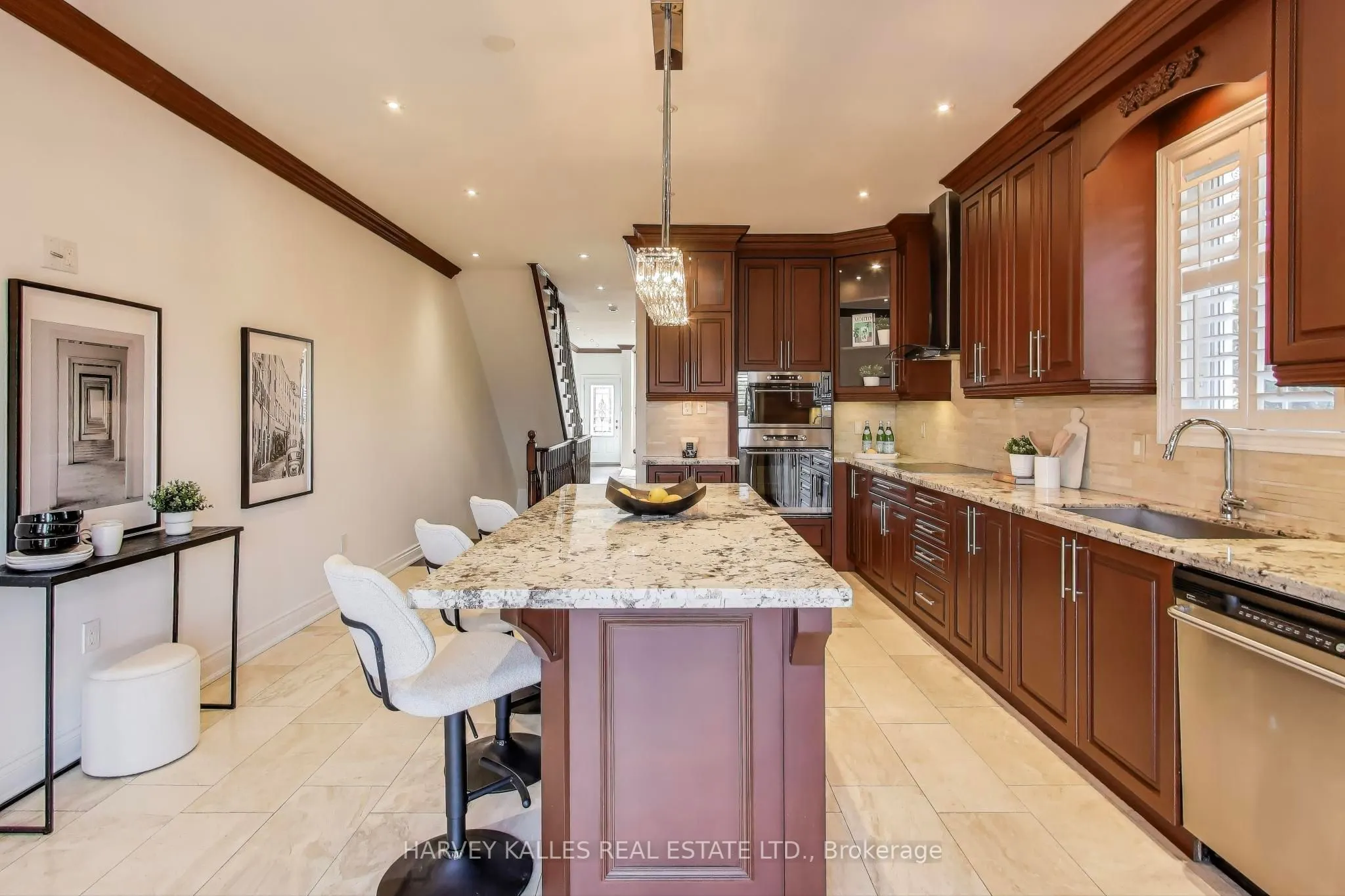 4 Corbett Avenue