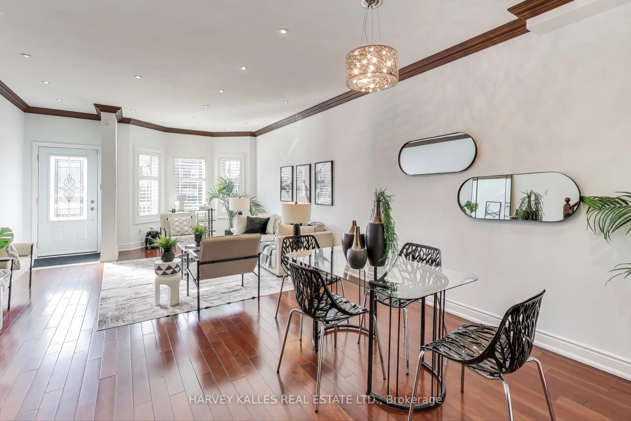 4 Corbett Avenue