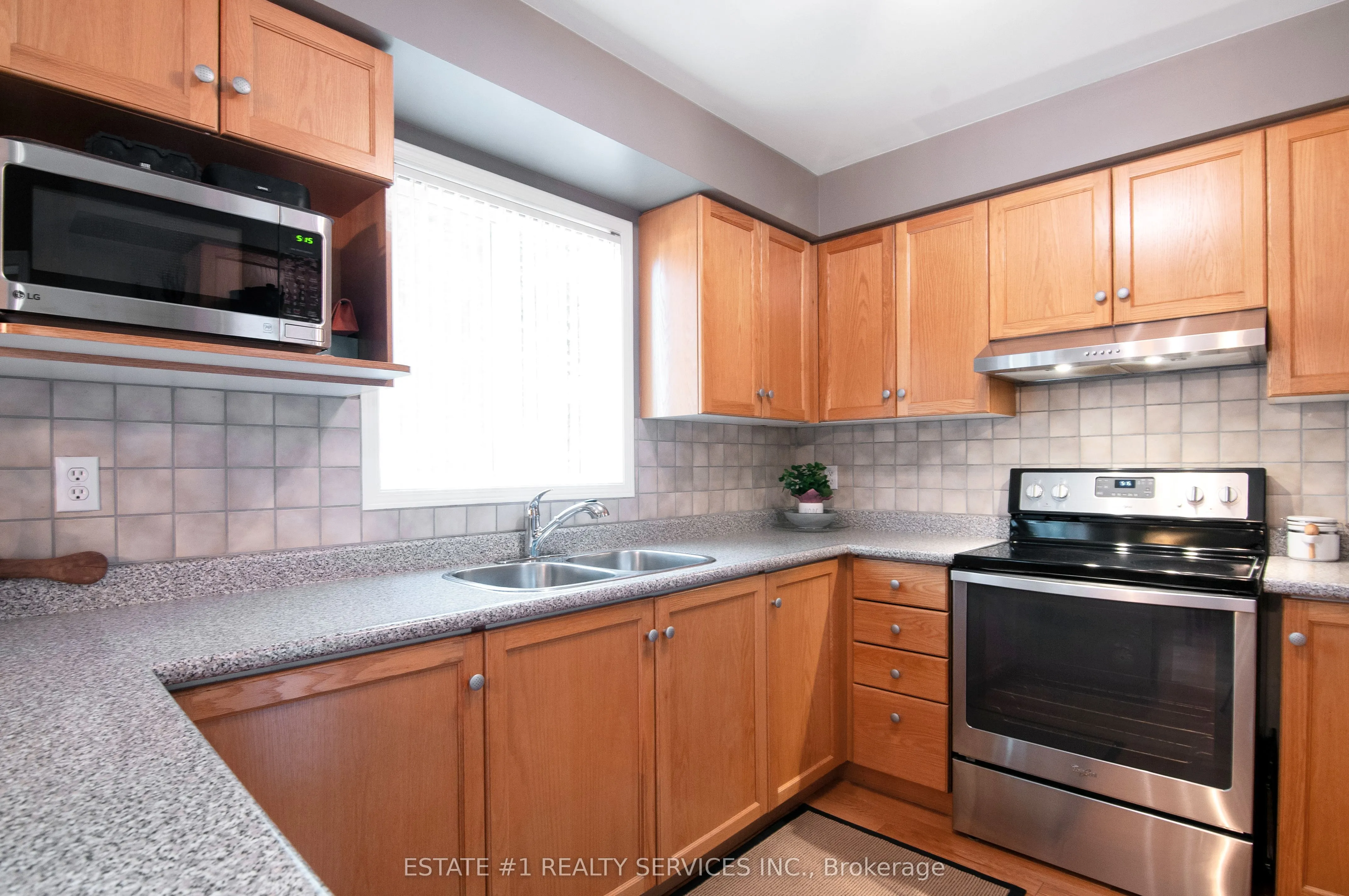 102 Cresthaven Road