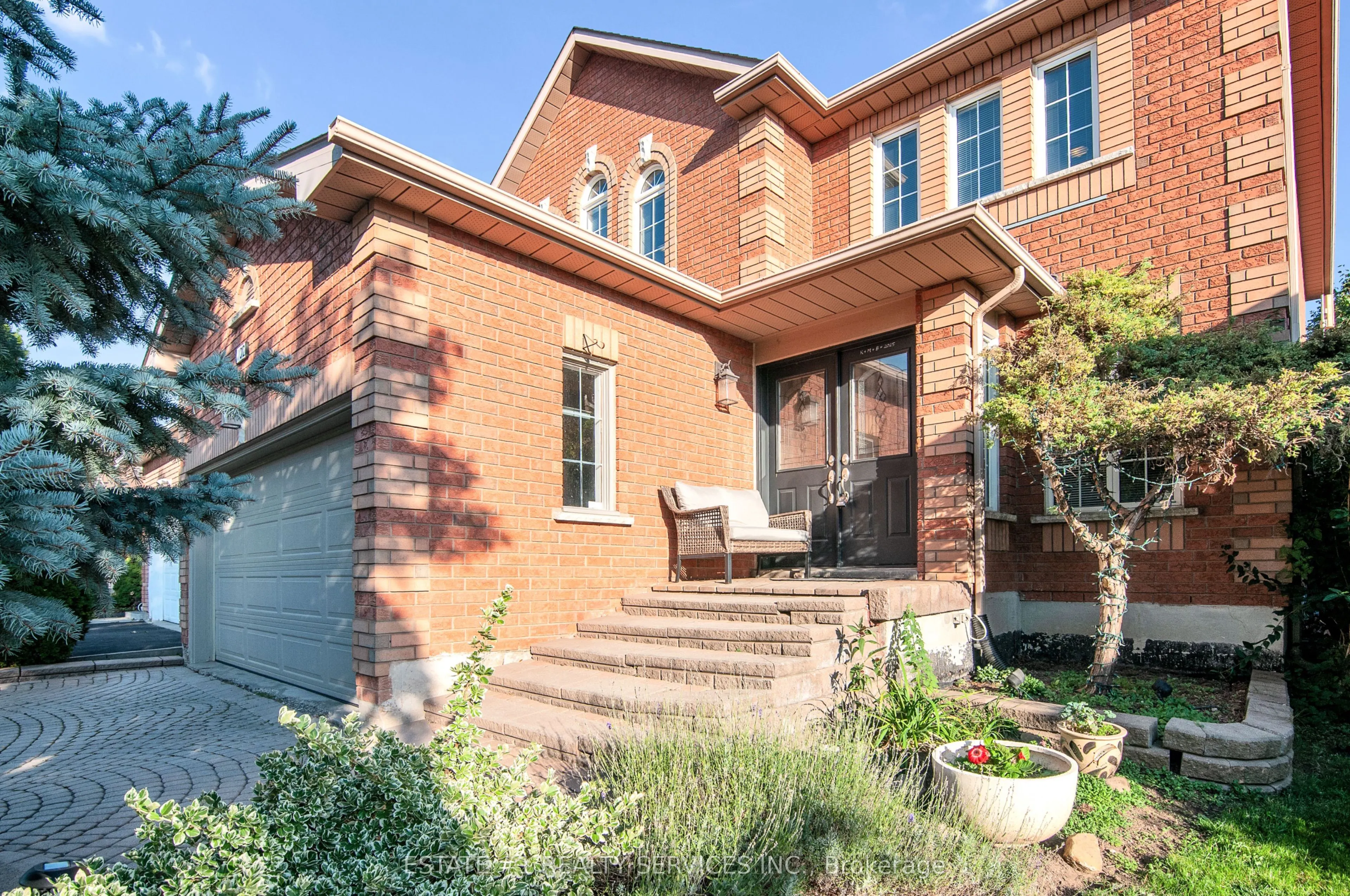 102 Cresthaven Road