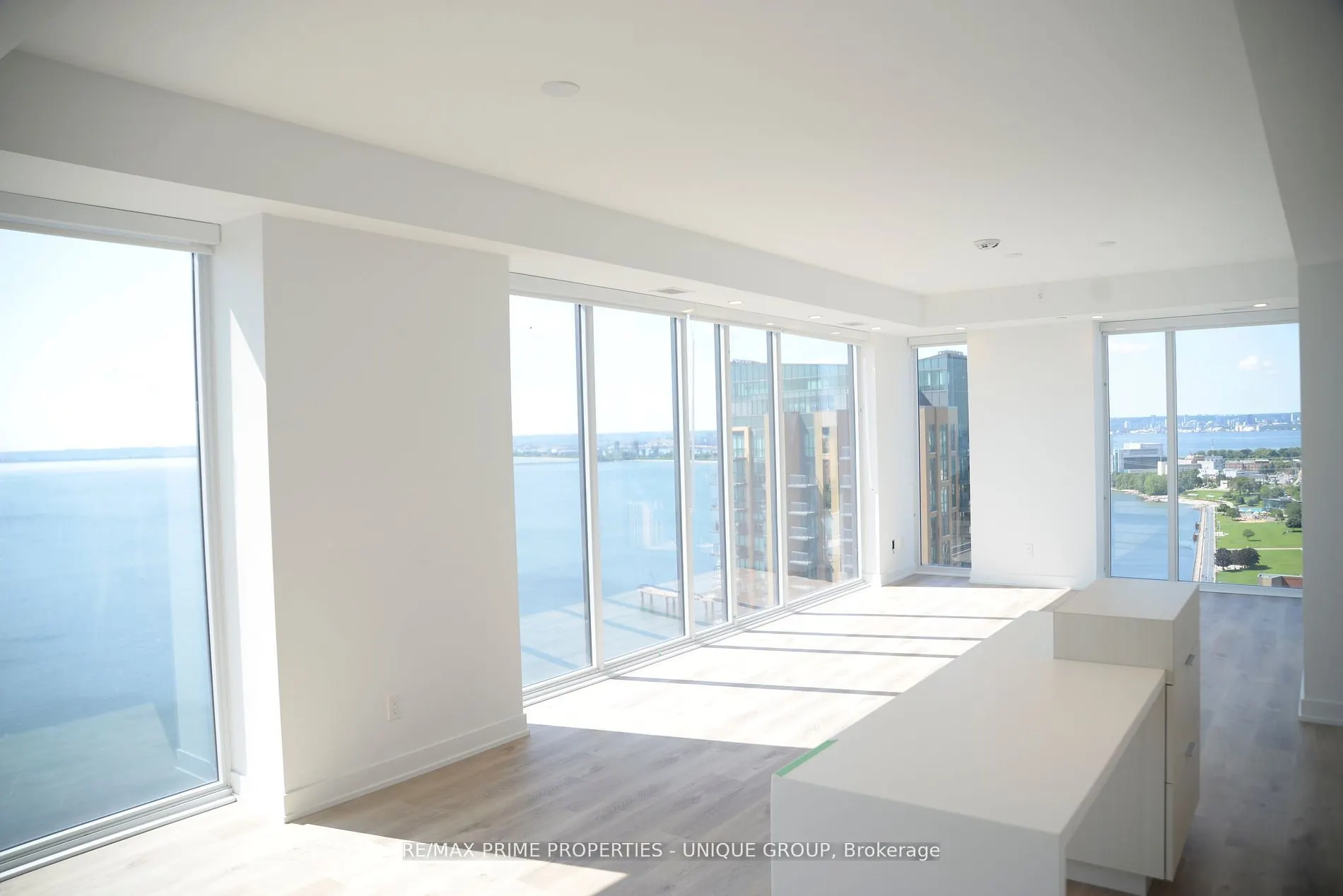 374 Martha Street, #2305