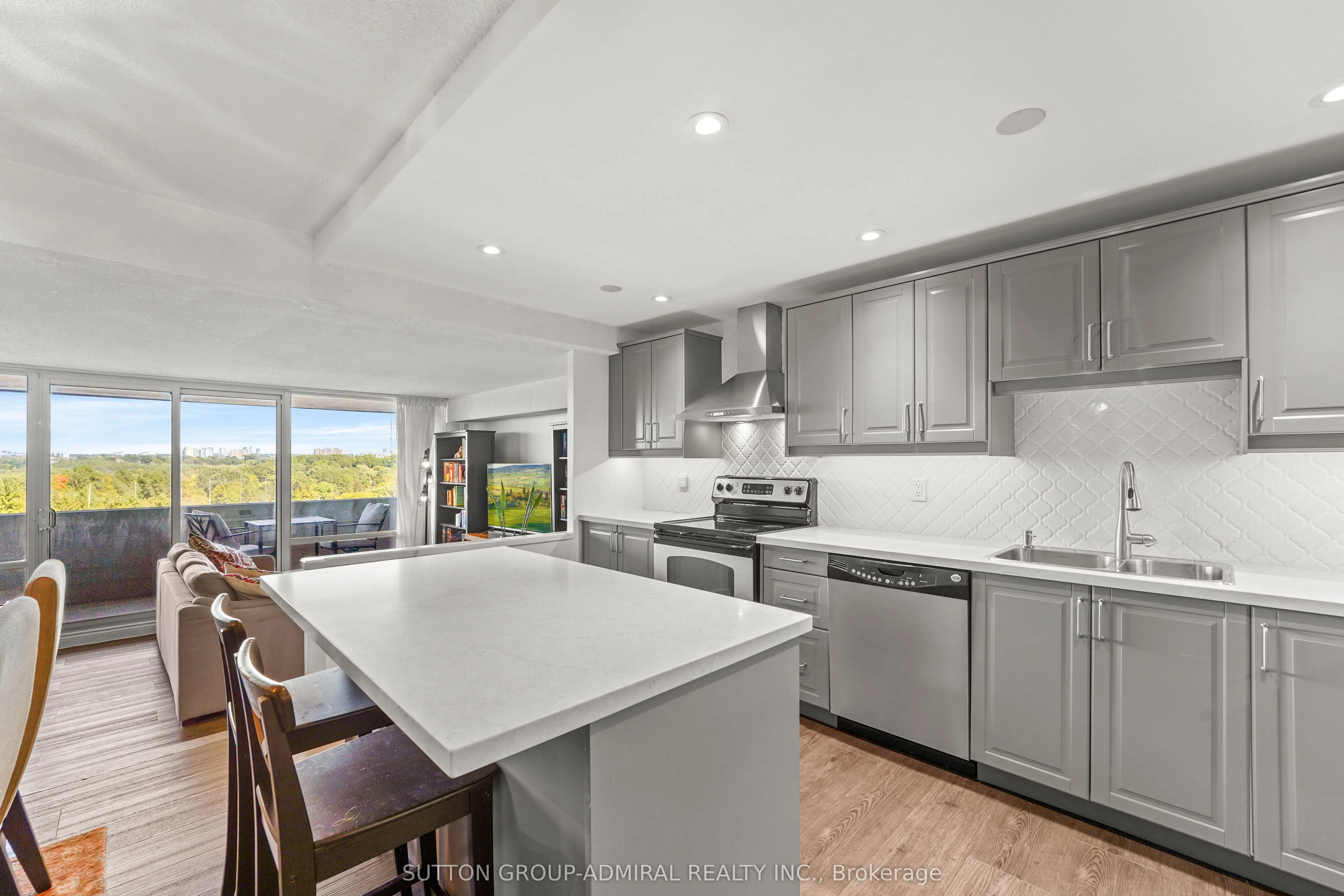 270 Scarlett Road, #1001