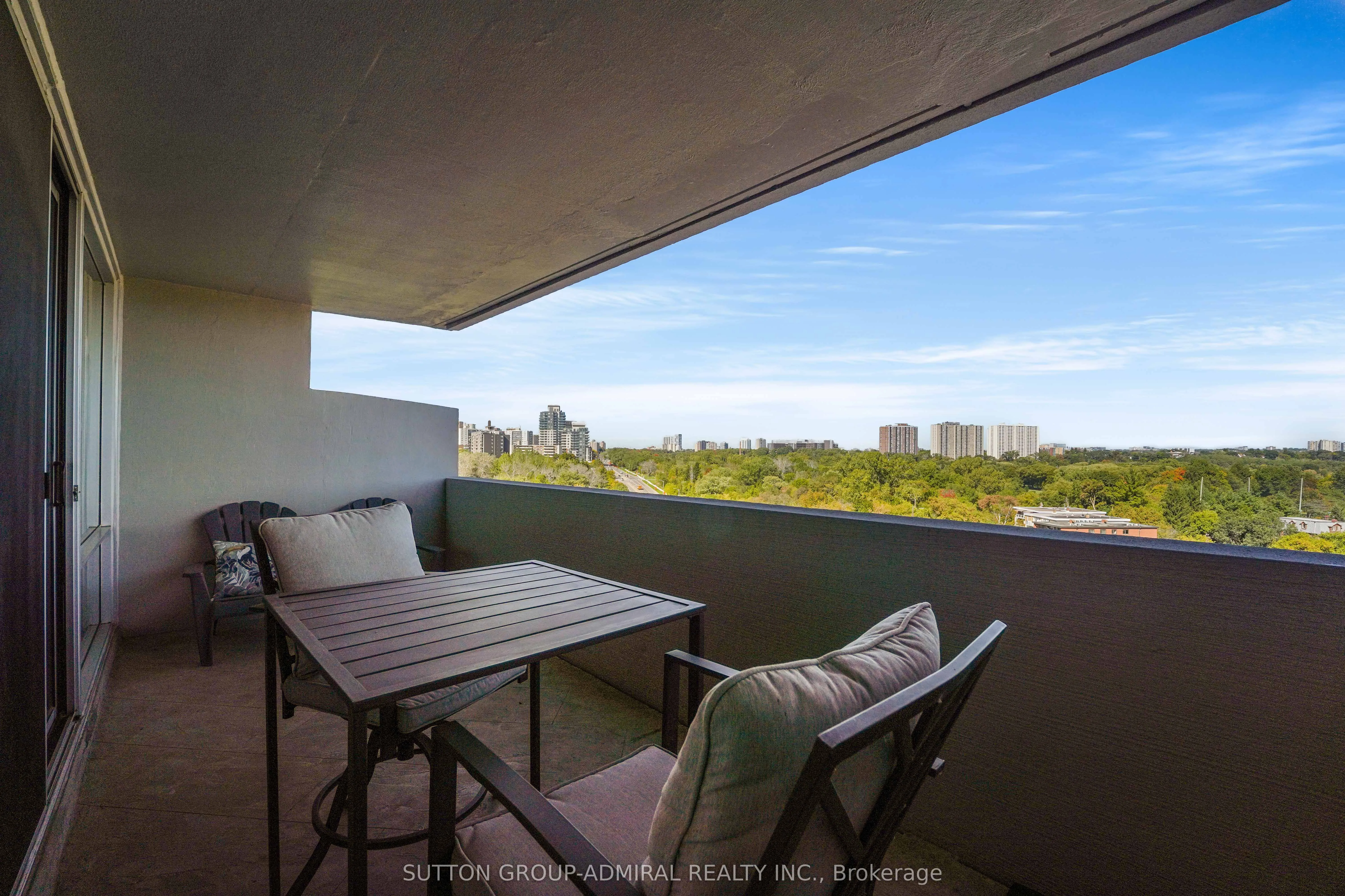 270 Scarlett Road, #1001