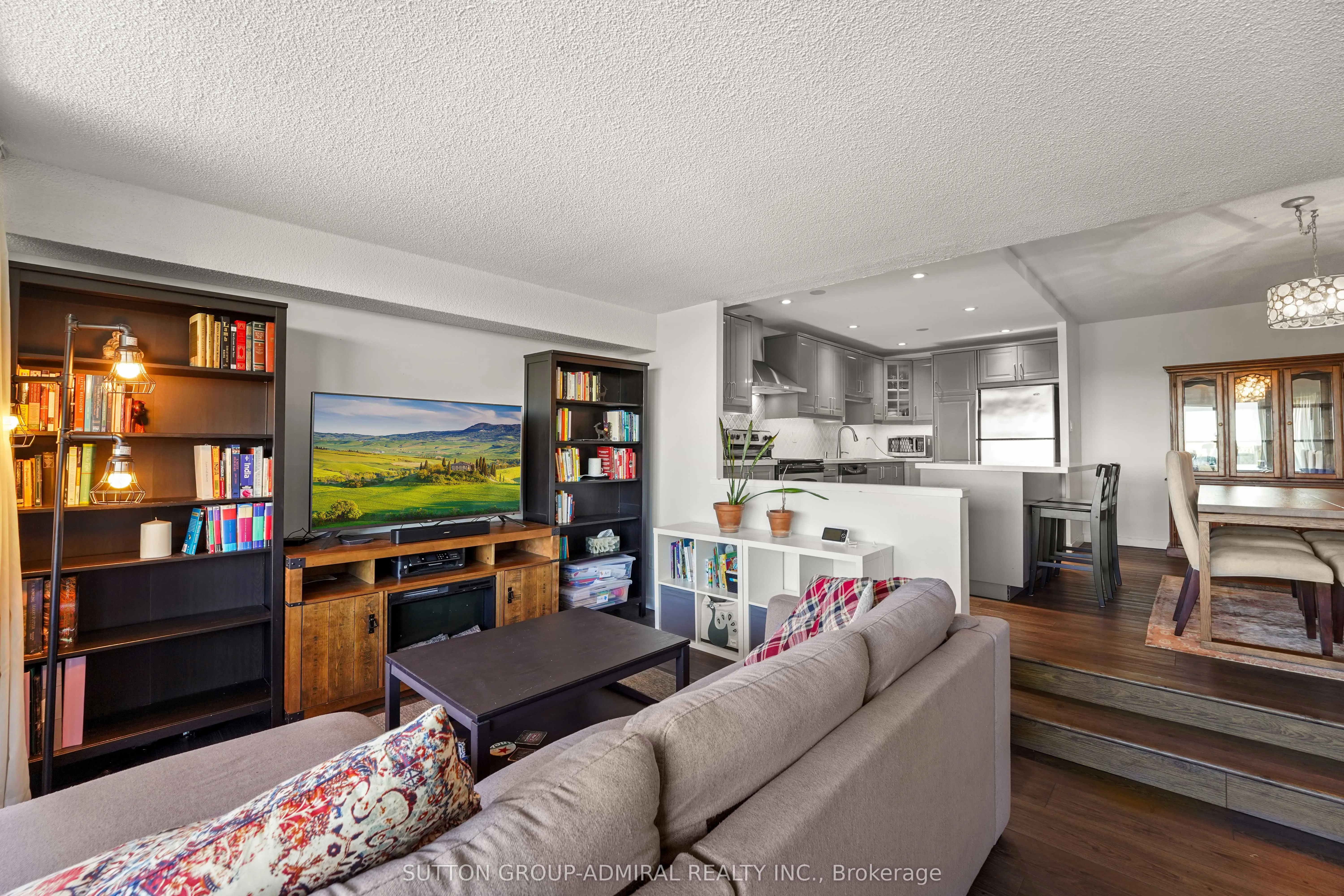 270 Scarlett Road, #1001