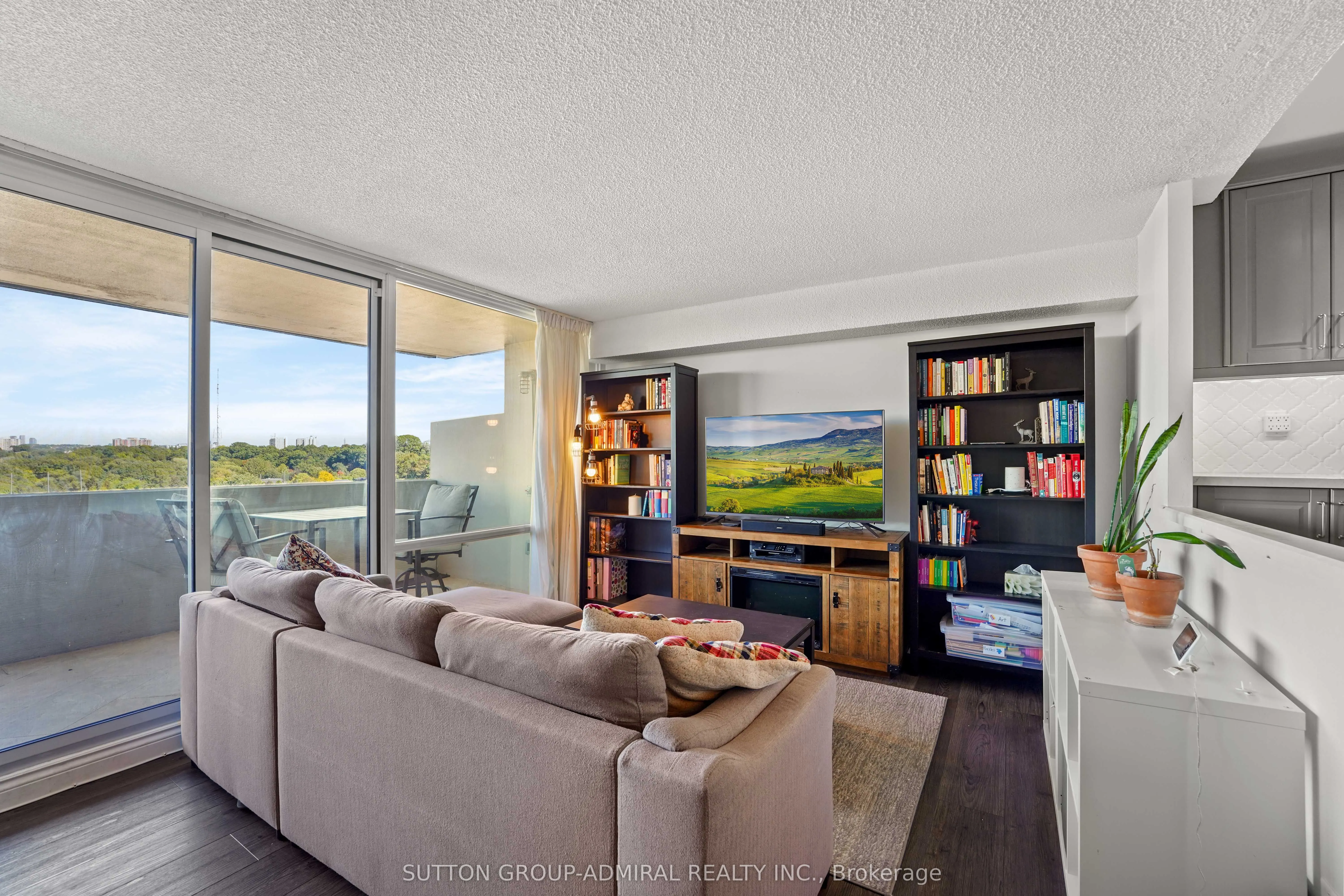 270 Scarlett Road, #1001