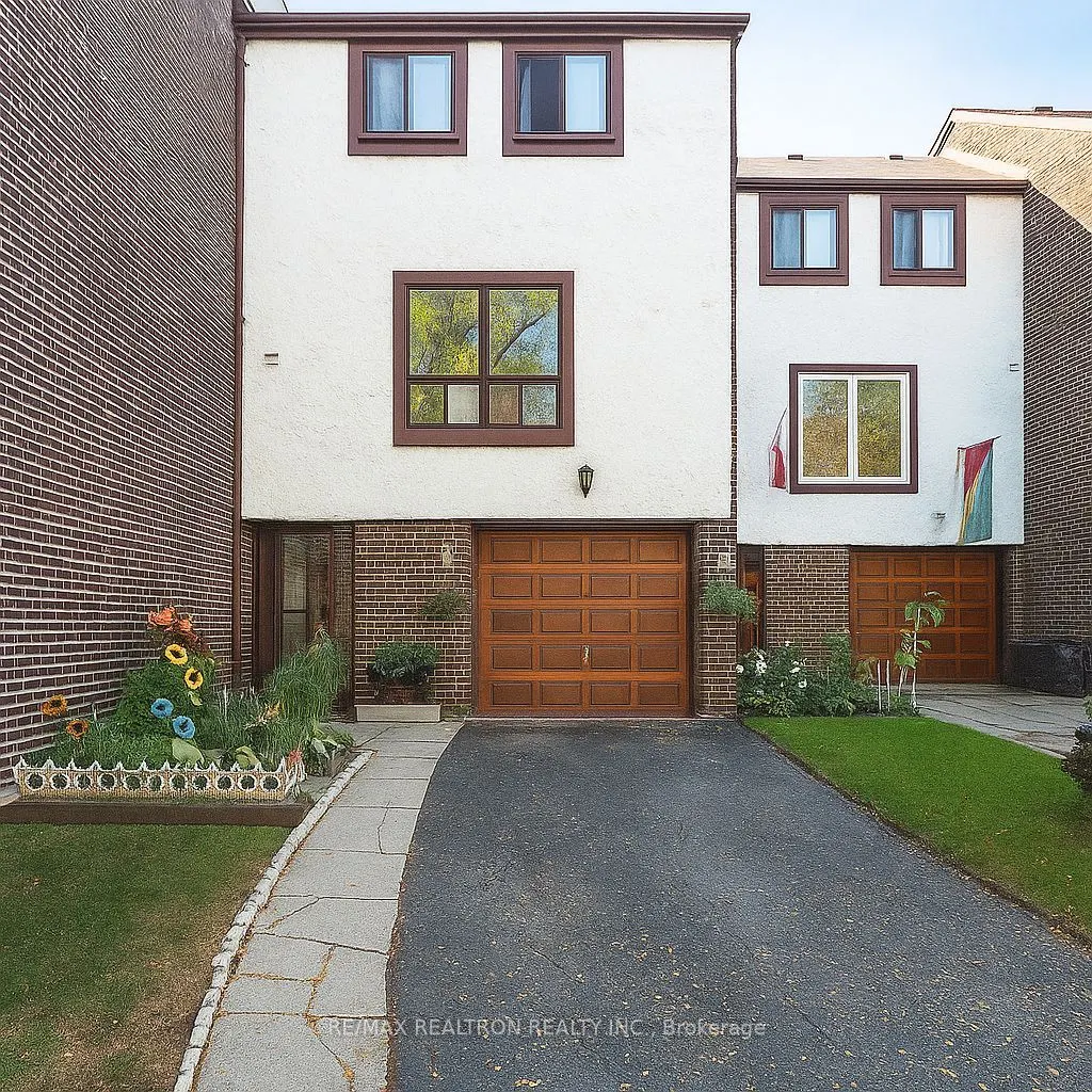 7707 Darcel Avenue, #26