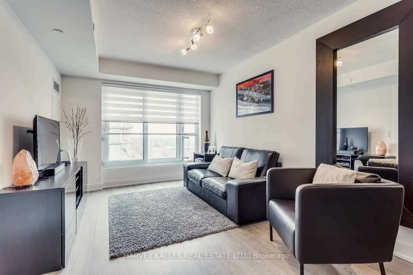 7 Mabelle Avenue, #1206